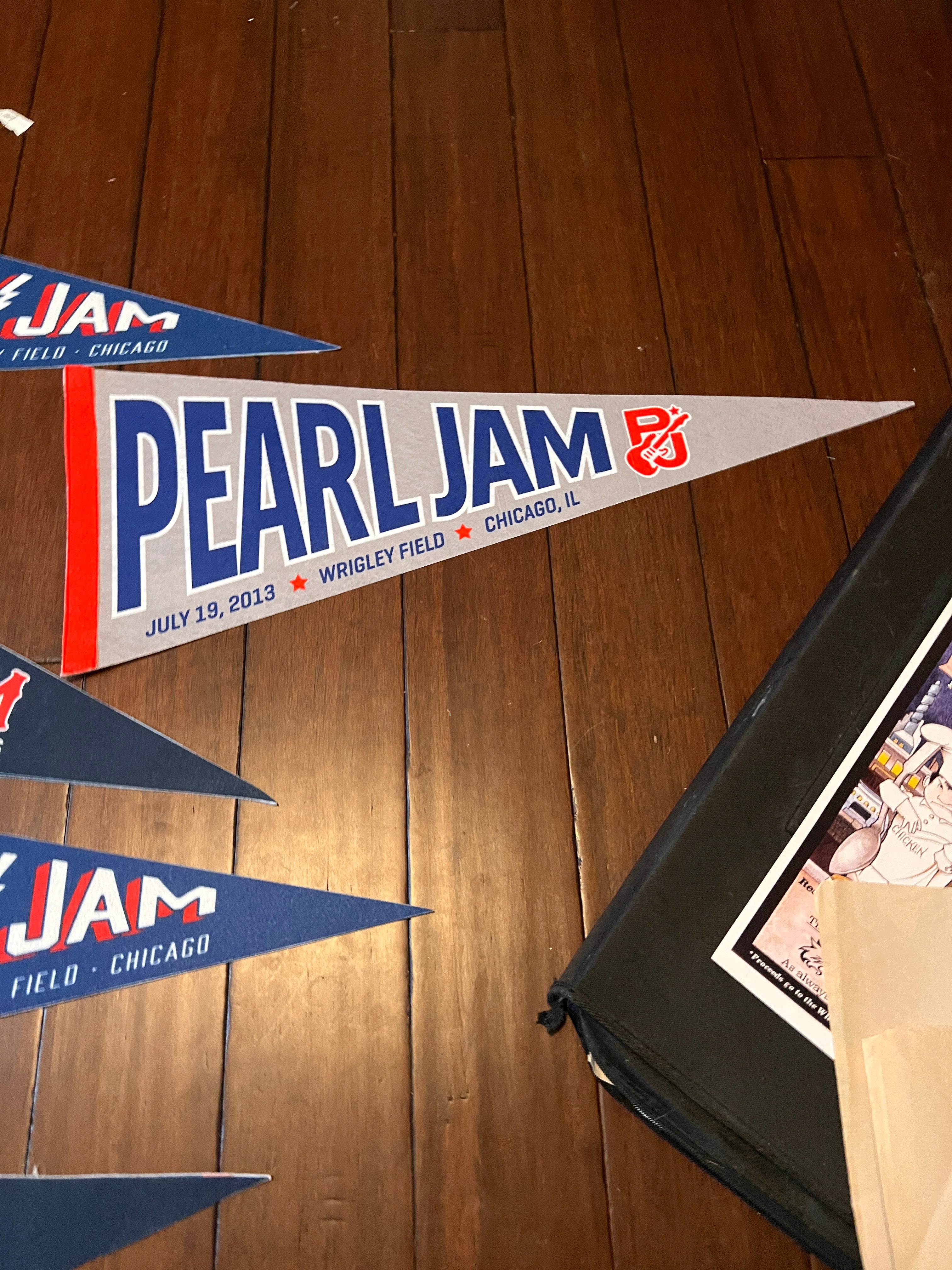 Pearl Jam 2016 Baseball Flags Pennant bundle like new!