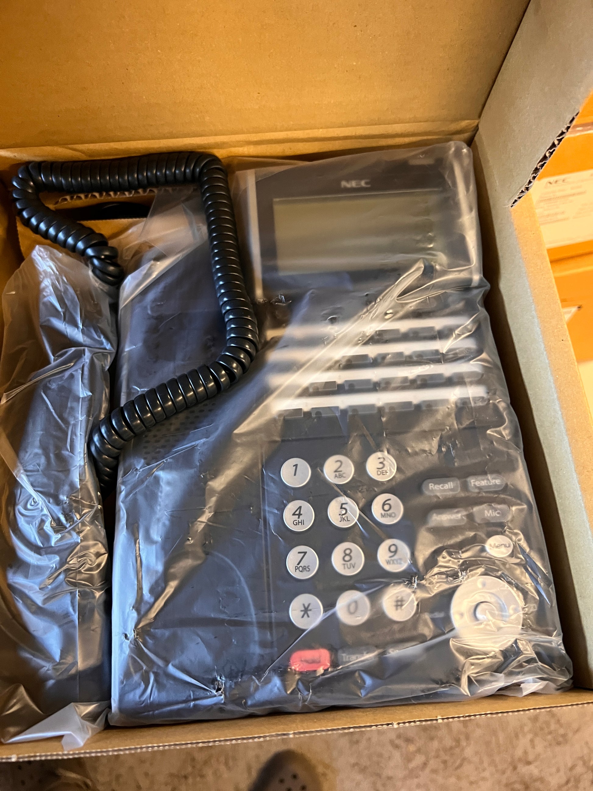NEC DT300 DTL-24D-1(BK) and 8LD Tel Lot x6 IP Phones