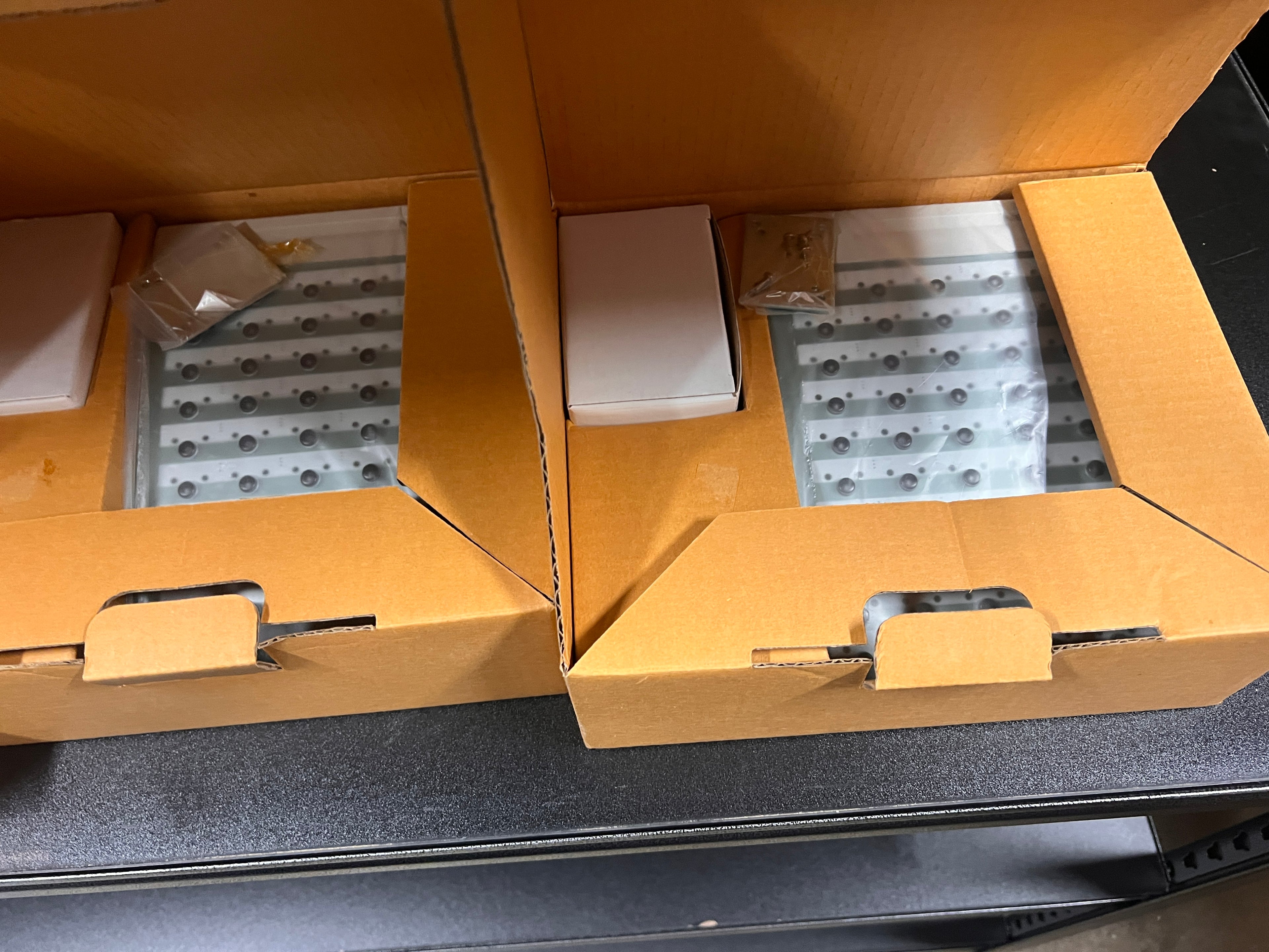 NEC Electra Elite DCU 60-1 WH and DCL-60-BL Console 770061 Lot of 4 NIB!
