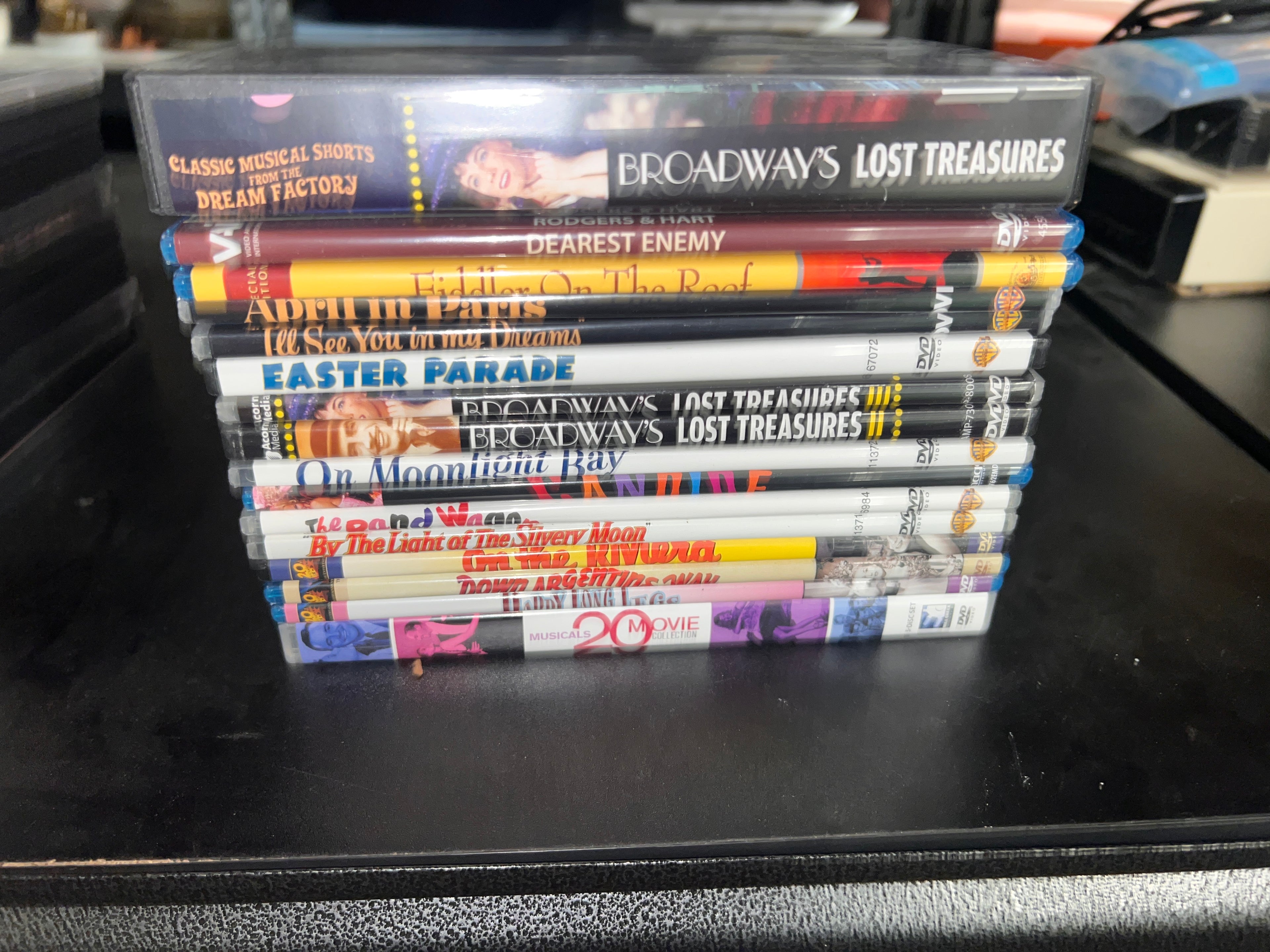 Rare vintage Movies and Musicals US DVDs 29 total!