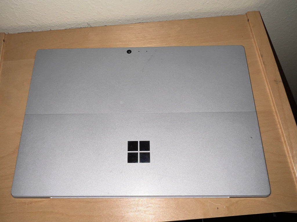 Microsoft Surface Pro 6 Tablet  I5 8GB RAM 256gb SSD