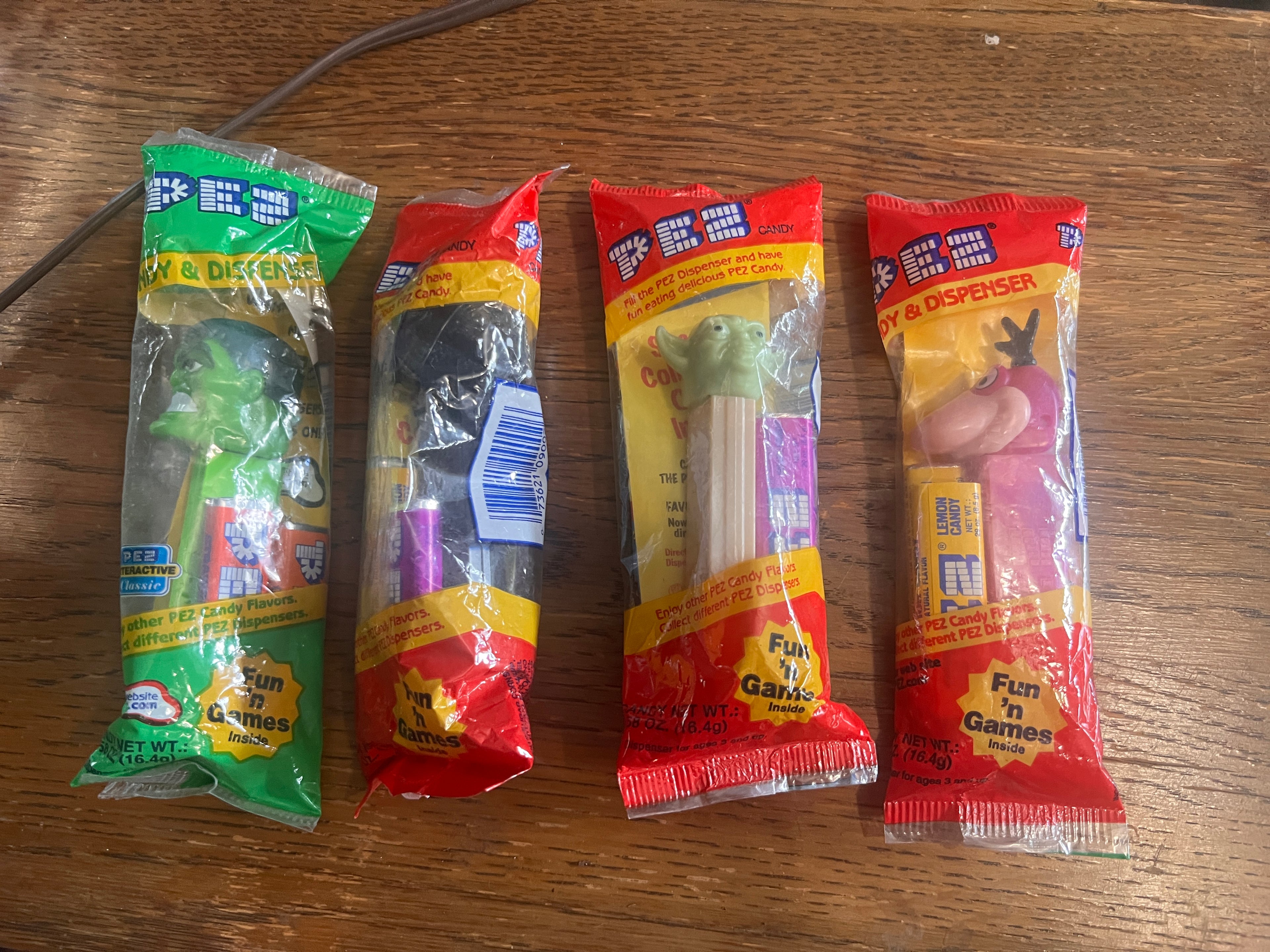 Vintage Pez Dispensers Lot of 4 Yoda Darth Vader Hulk Dino