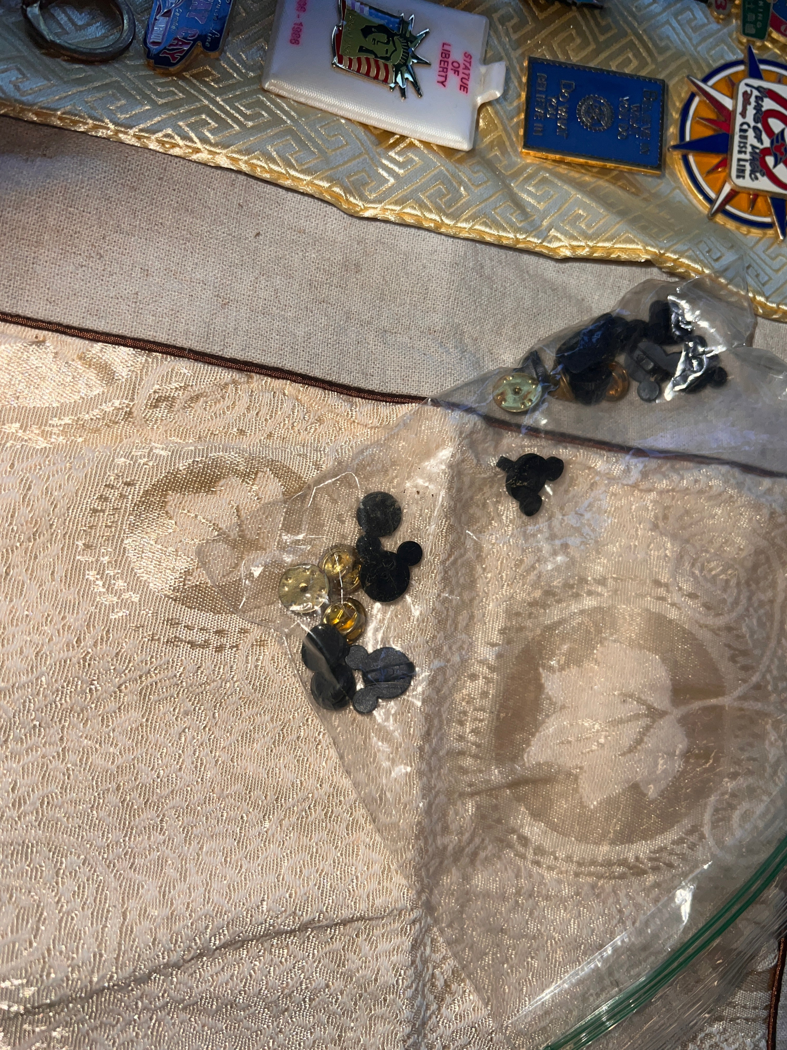 Around 72 pins from 90s 2000s Disney Daytona and much more!