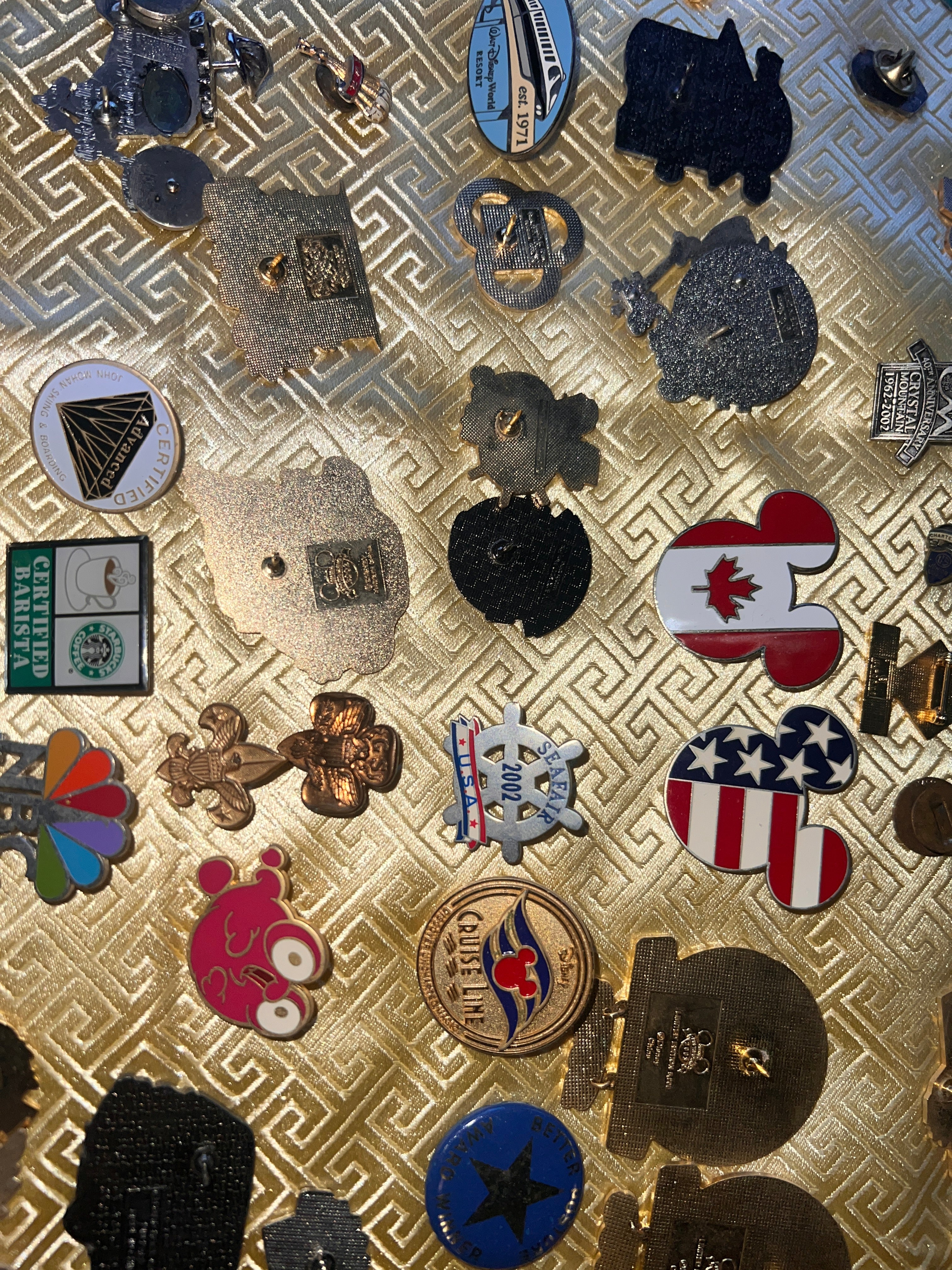 Around 72 pins from 90s 2000s Disney Daytona and much more!