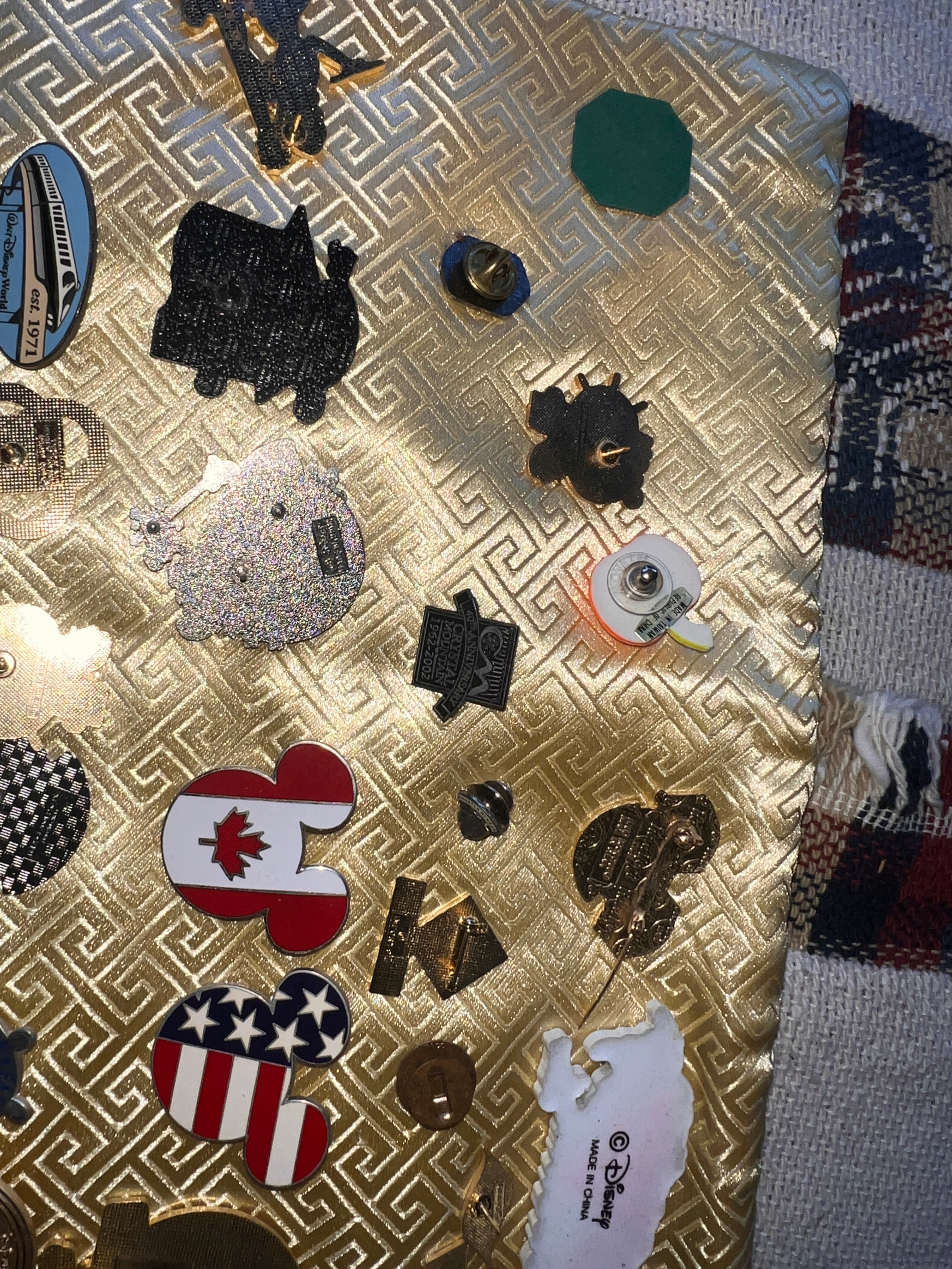 Around 72 pins from 90s 2000s Disney Daytona and much more!