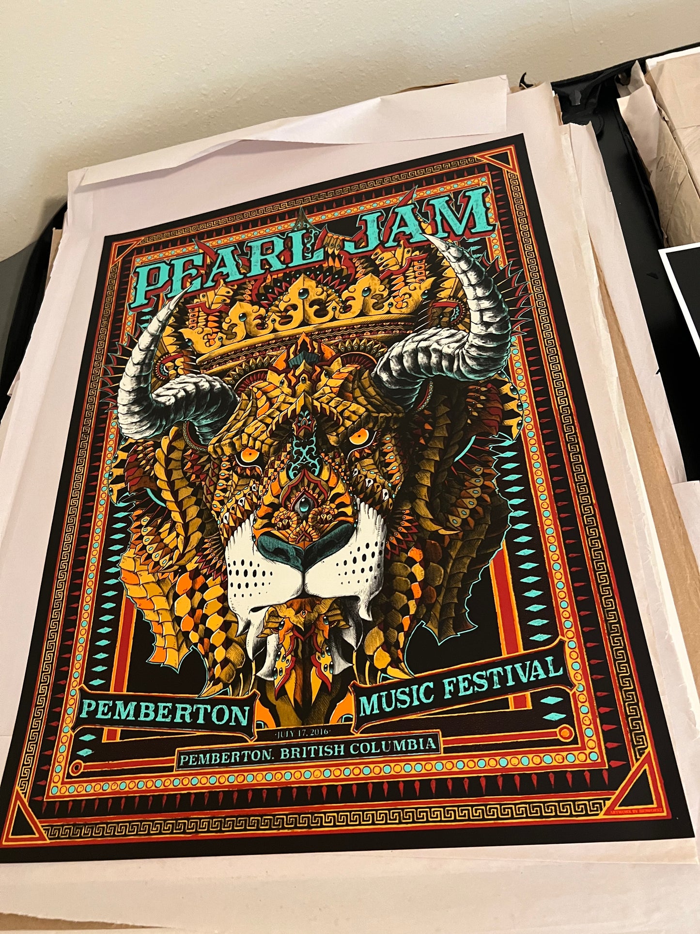 PEARL JAM PEMBERTON 2016 BIOWORKZ Lion King 18x25 Poster!