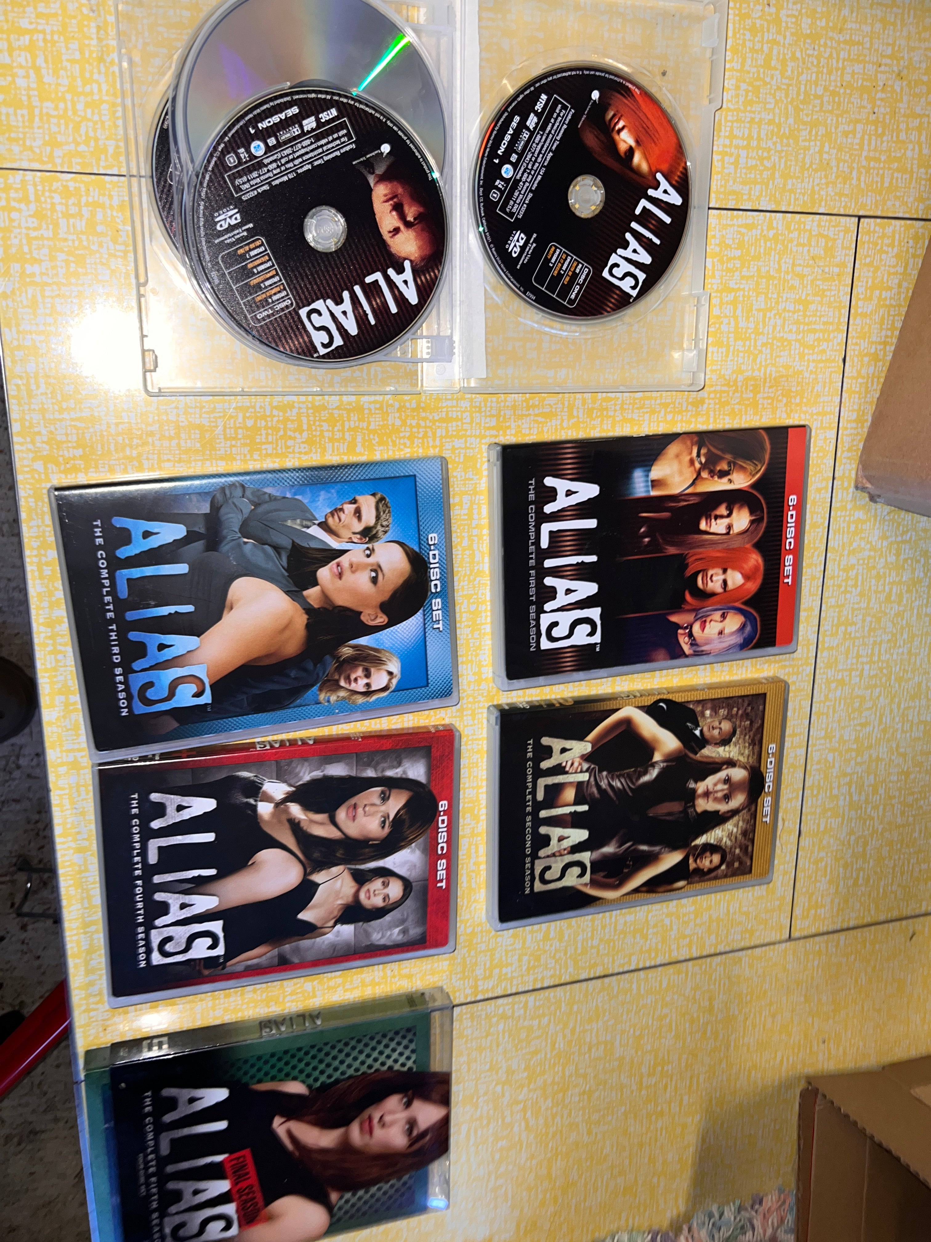A.L.I.A.S. ALIAS DVD Bundle Seasons 1-5 Complete!