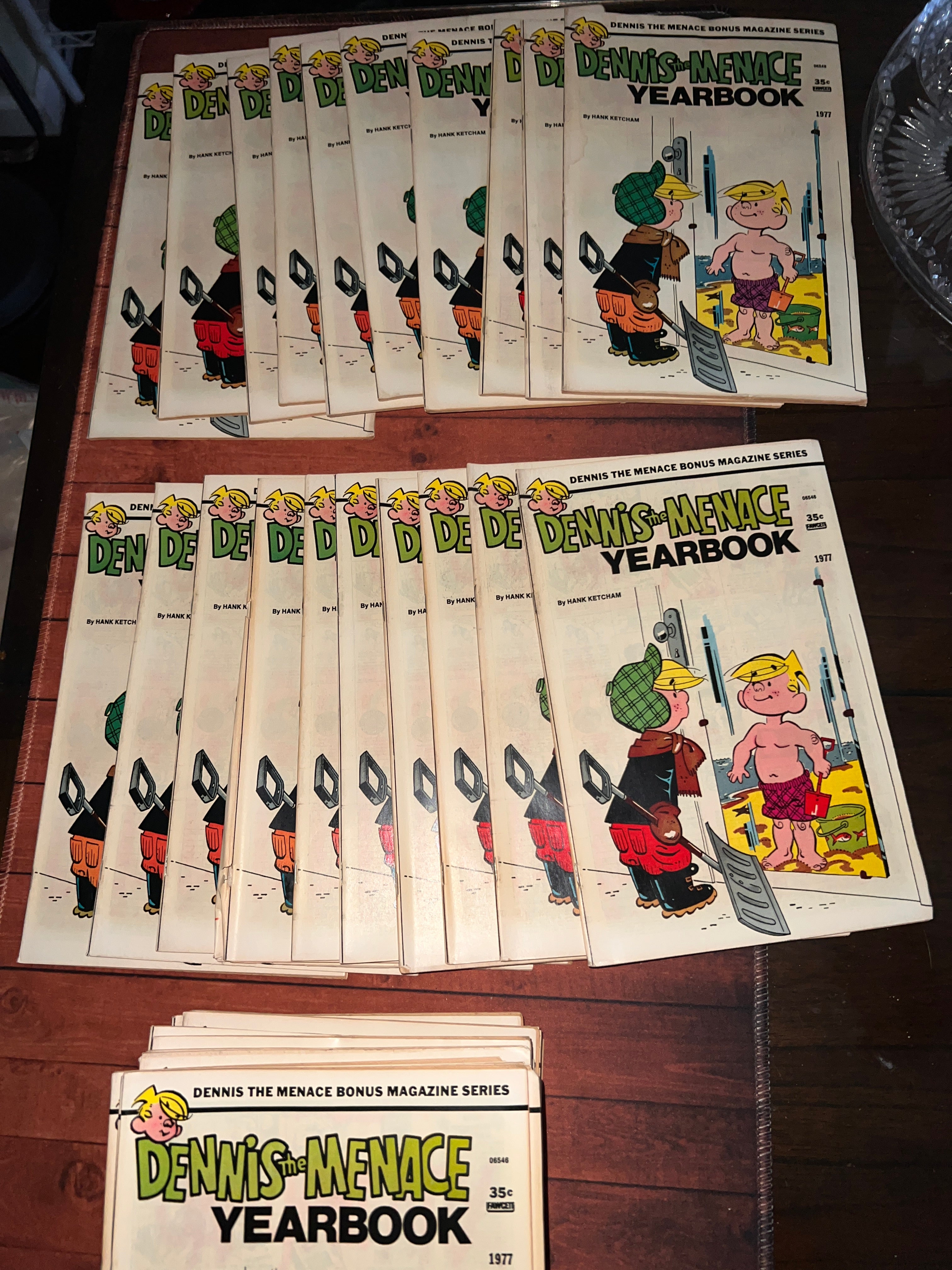 Dennis the Menace Antique Comic Book Bundle x30 1977 #160