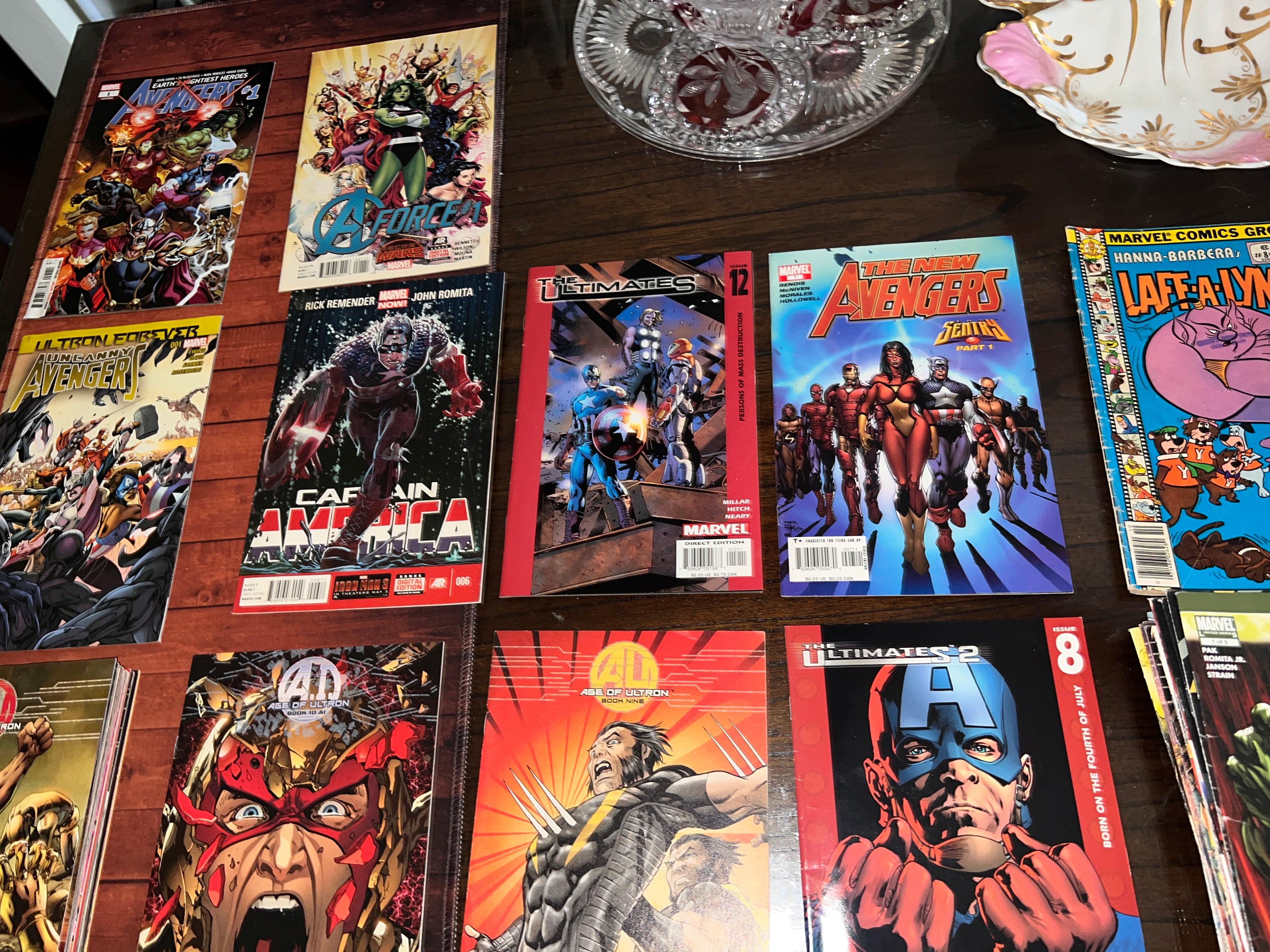 Marvel Comic Book Lot Age of Ultron Xmen and more!