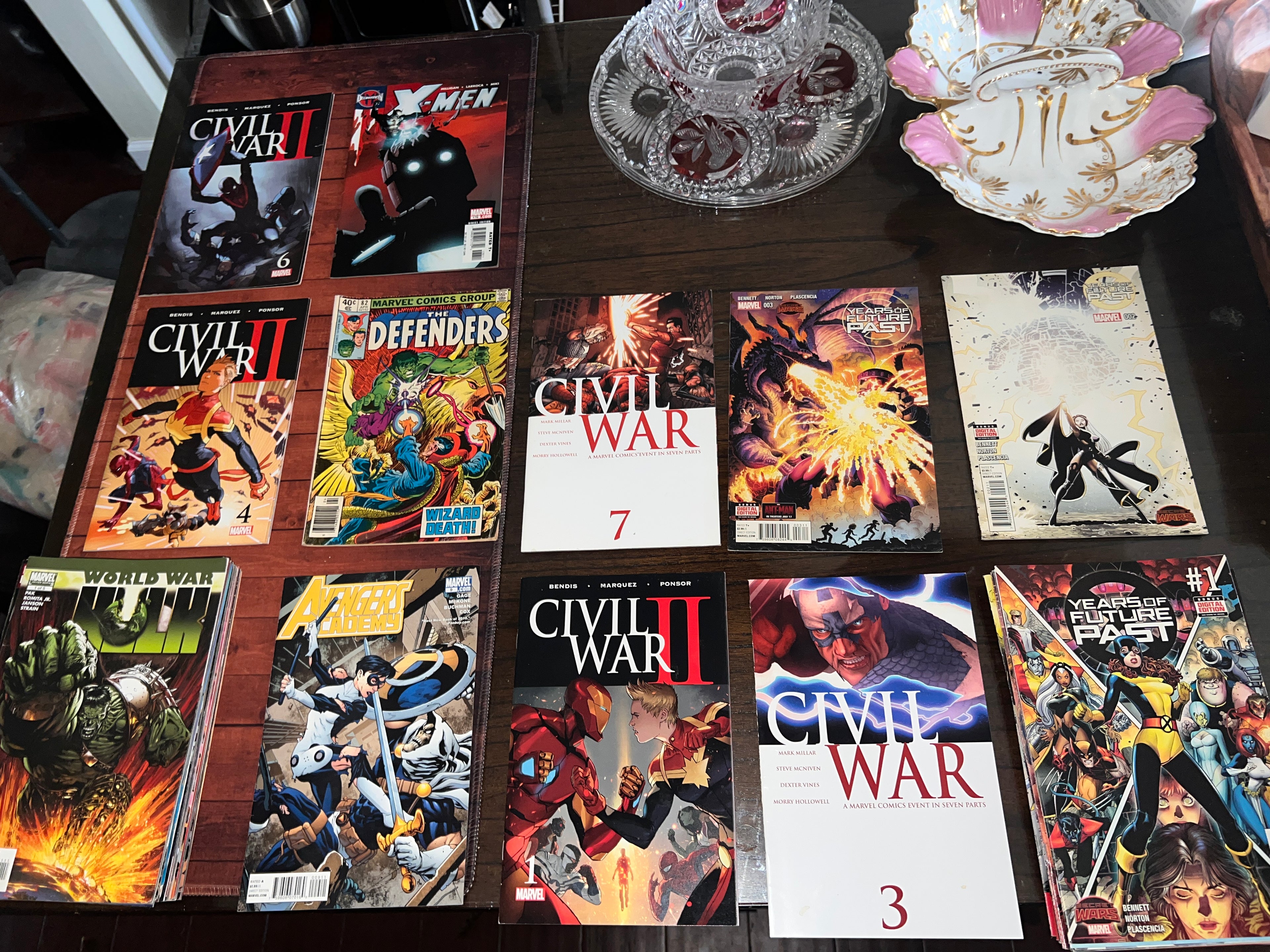 Marvel Comic Book Lot Age of Ultron Xmen and more!