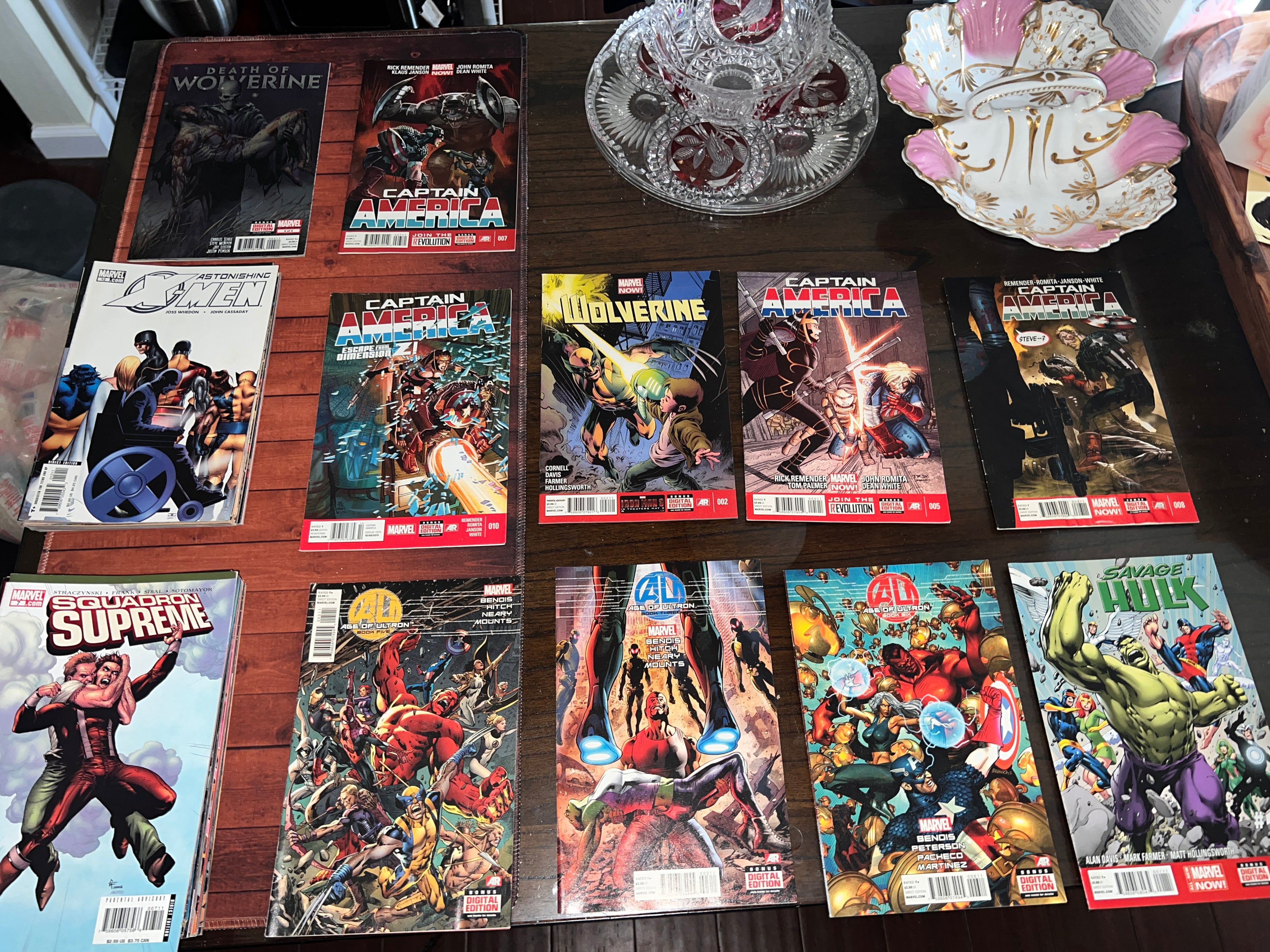 Marvel Comic Book Lot Age of Ultron Xmen and more!