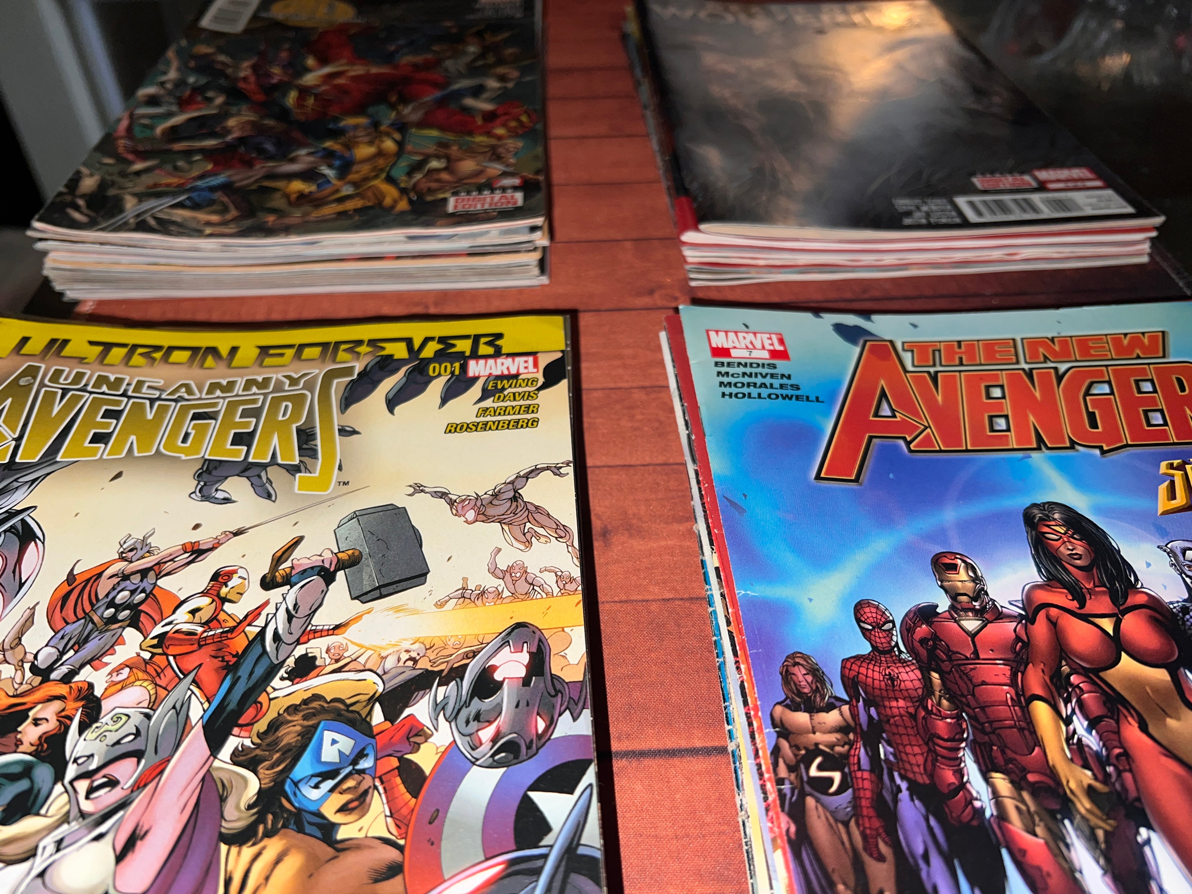 Marvel Comic Book Lot Age of Ultron Xmen and more!