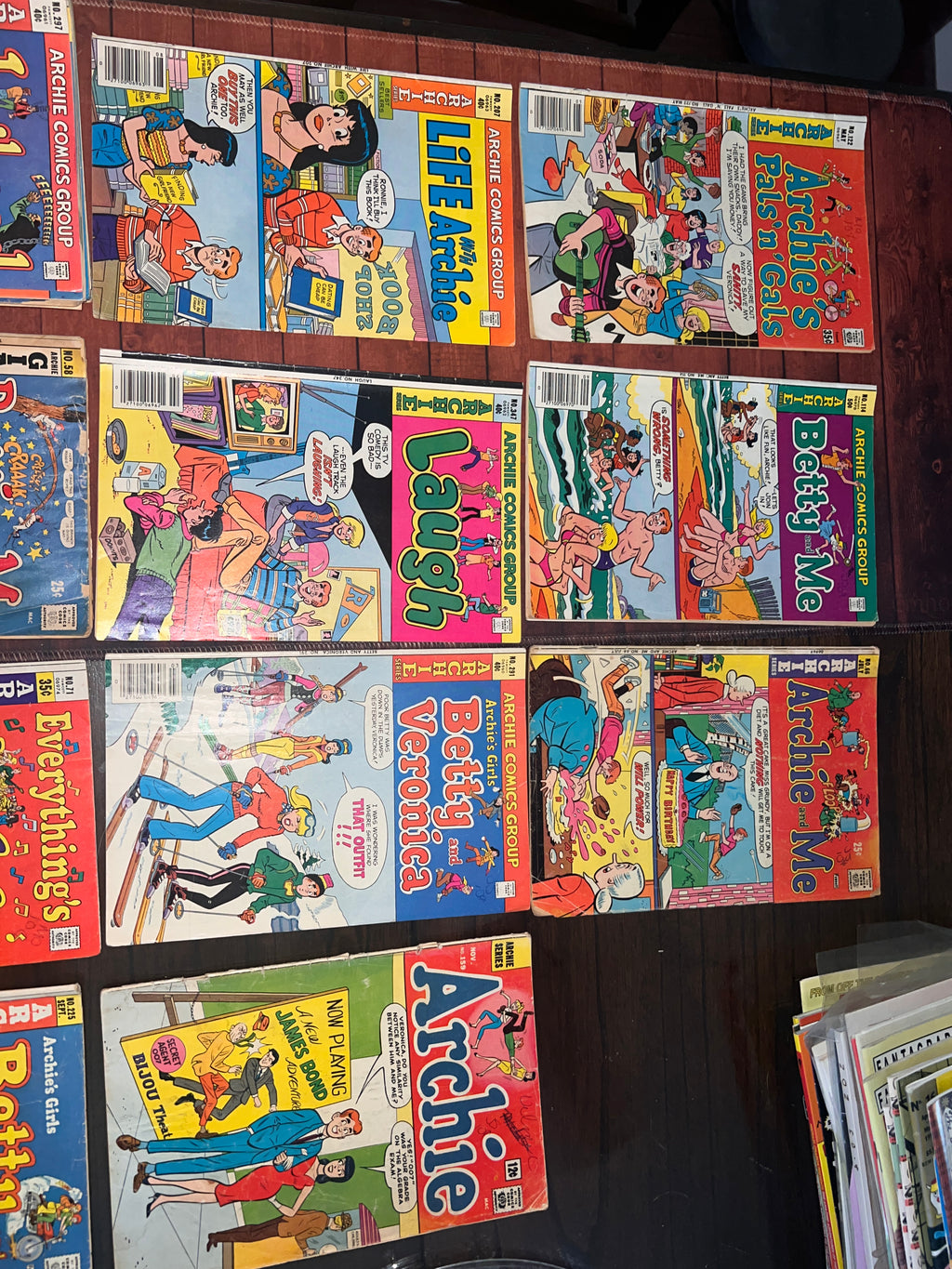 Lot of 25+ Vintage 1970s-1980s Archie Comics