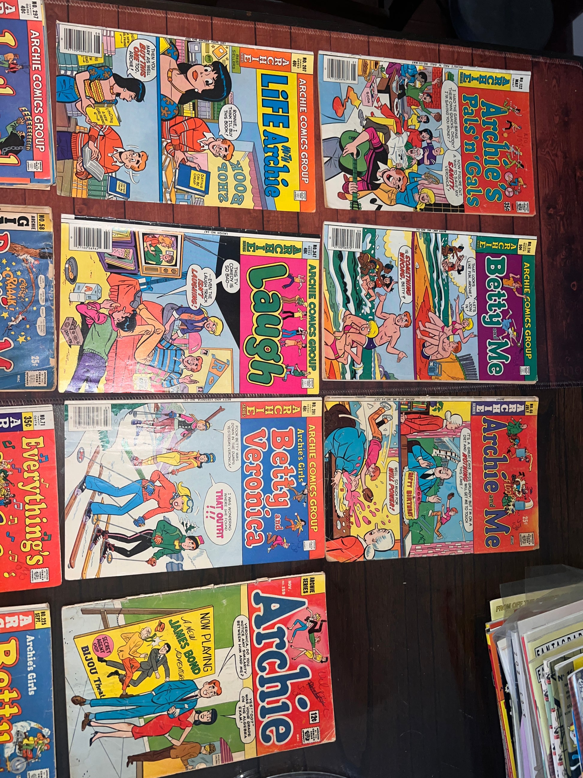 Lot of 25+ Vintage 1970s-1980s Archie Comics