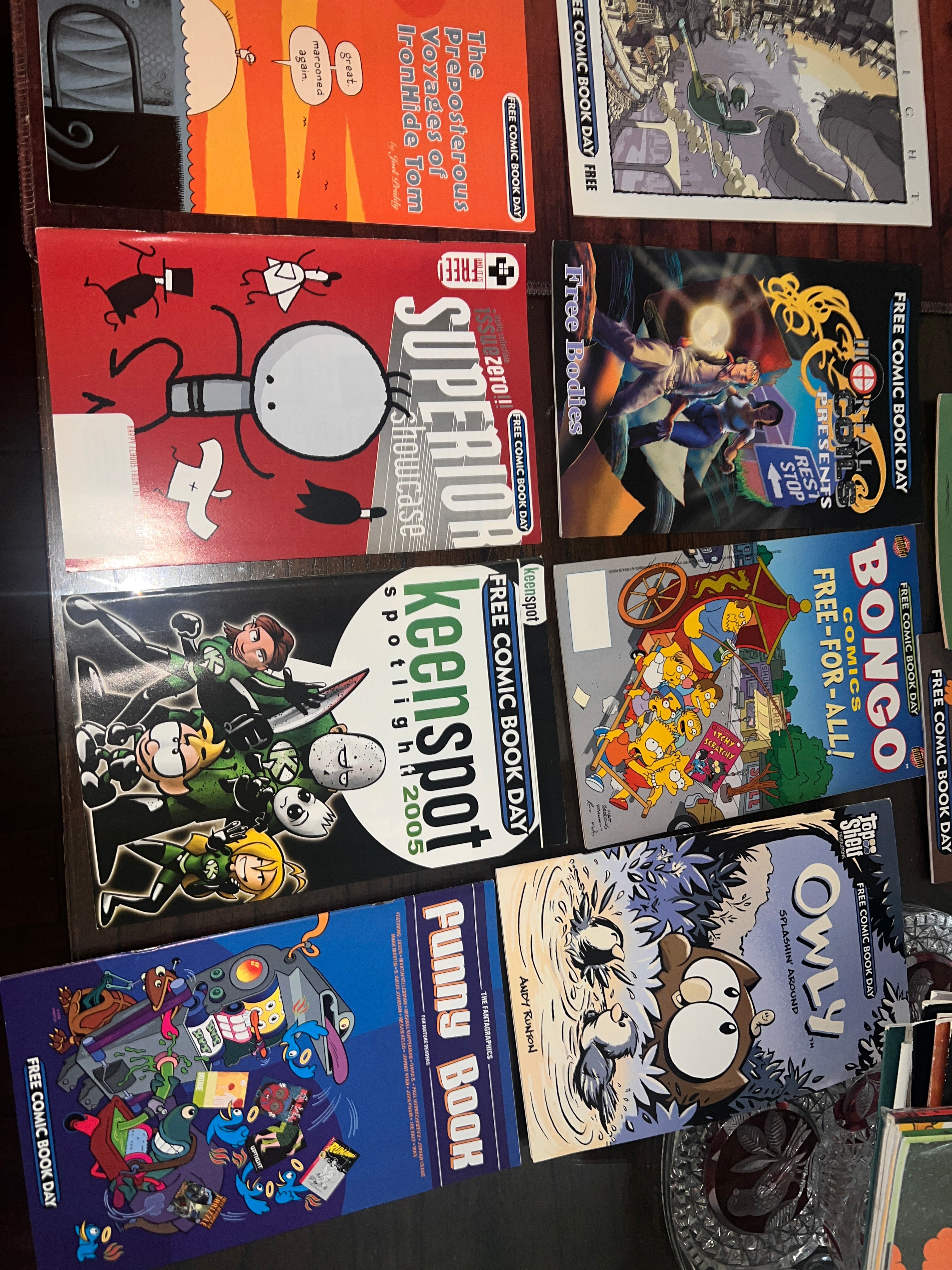 Lot of around 35 Fantagraphic Comic Books in excellent condition