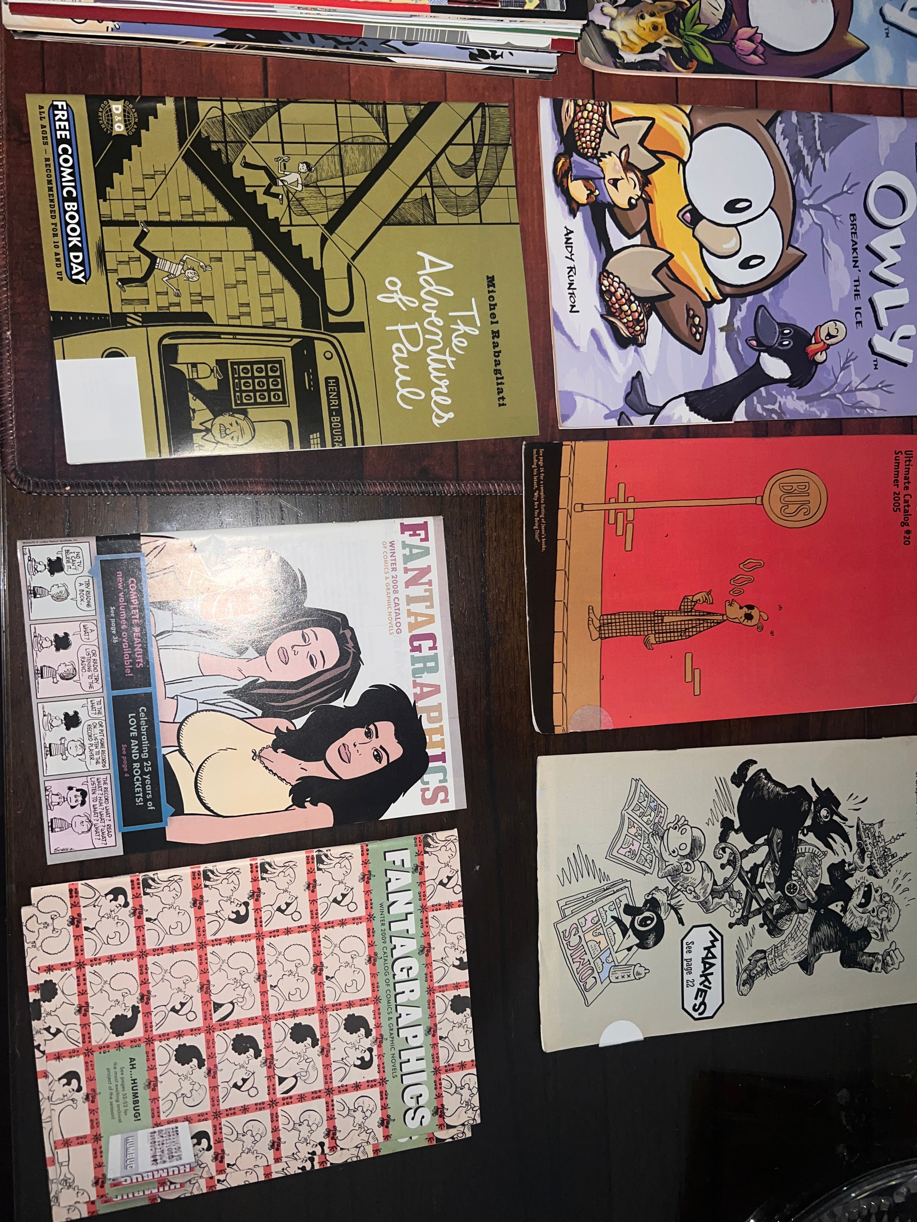 Lot of around 35 Fantagraphic Comic Books in excellent condition