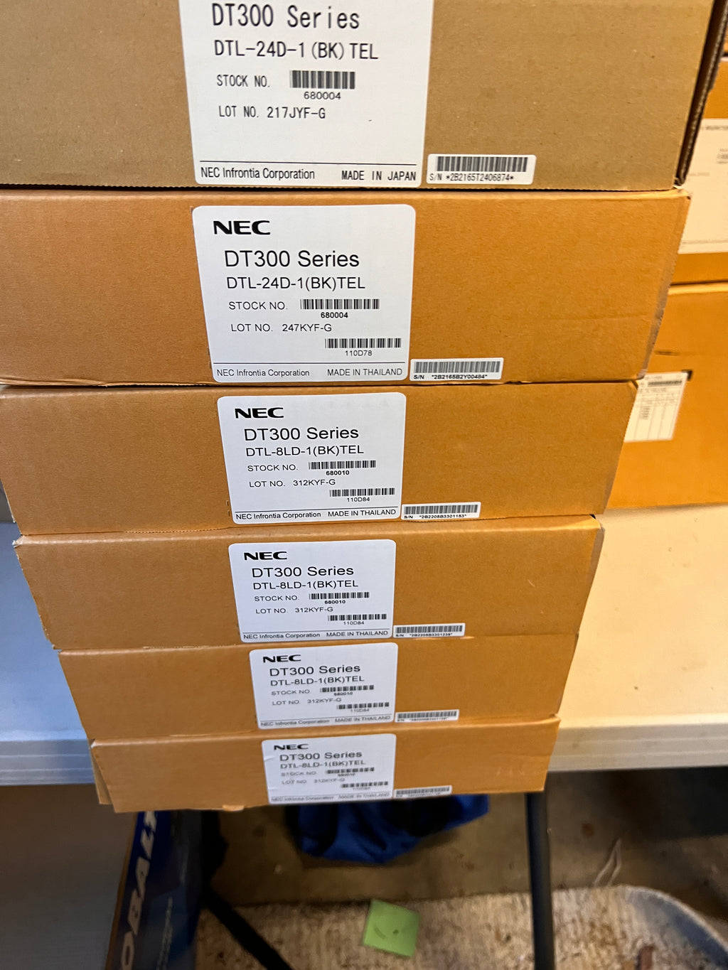 NEC DT300 DTL-24D-1(BK) and 8LD Tel Lot x6 IP Phones