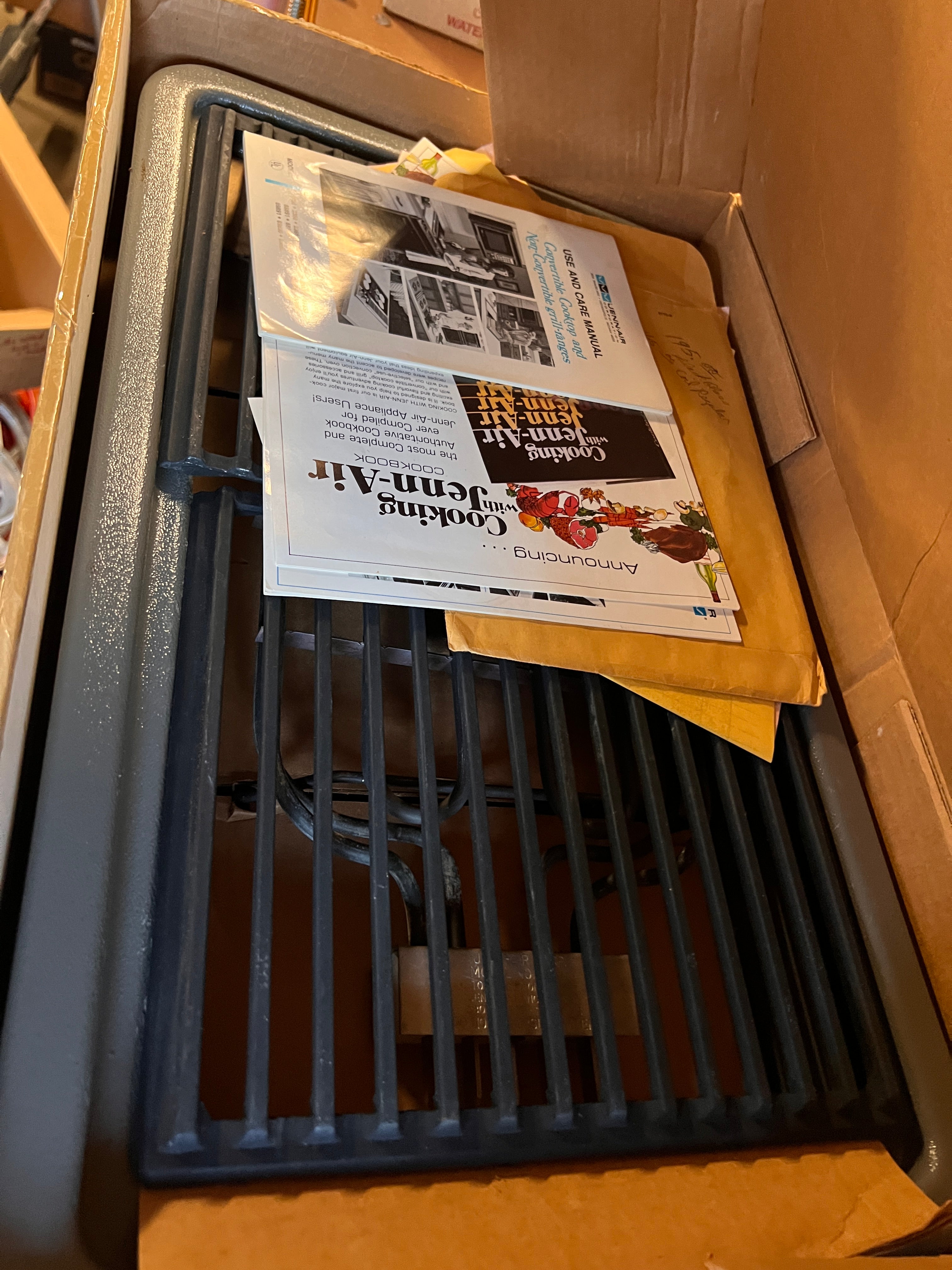 Jenn Air Antique Model 8 Convertible Cooktop New in Box