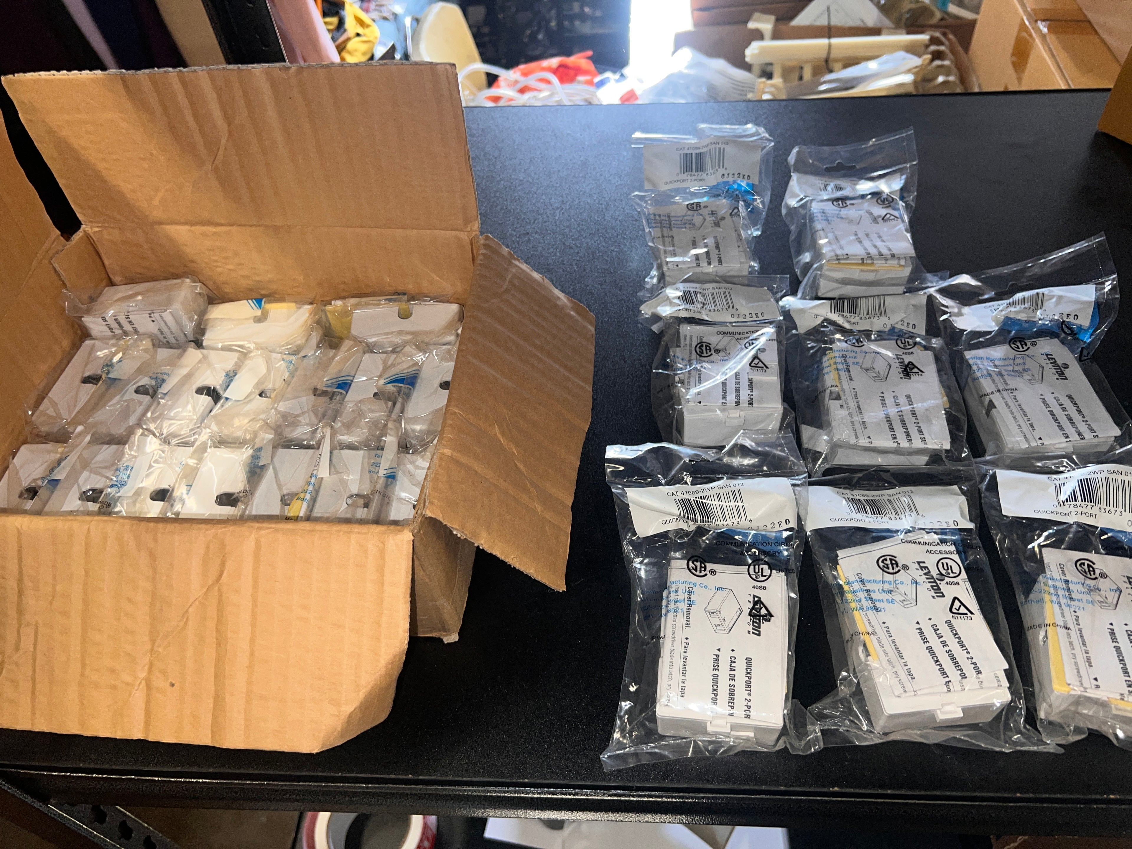 Box Of 25 Leviton 41089-2WP, Surface-Mount QuickPort Box 2-Port White