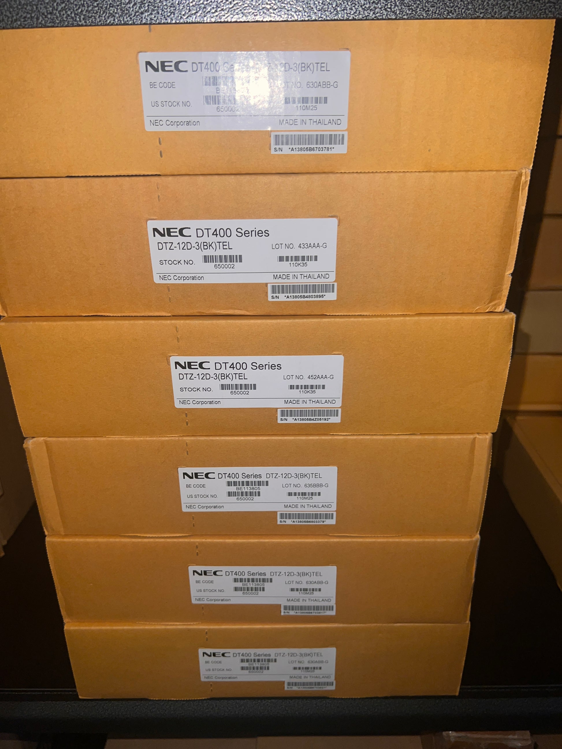 NEC DT400 DTZ-12D-3(BK) Tel Lot x6 IP Phones