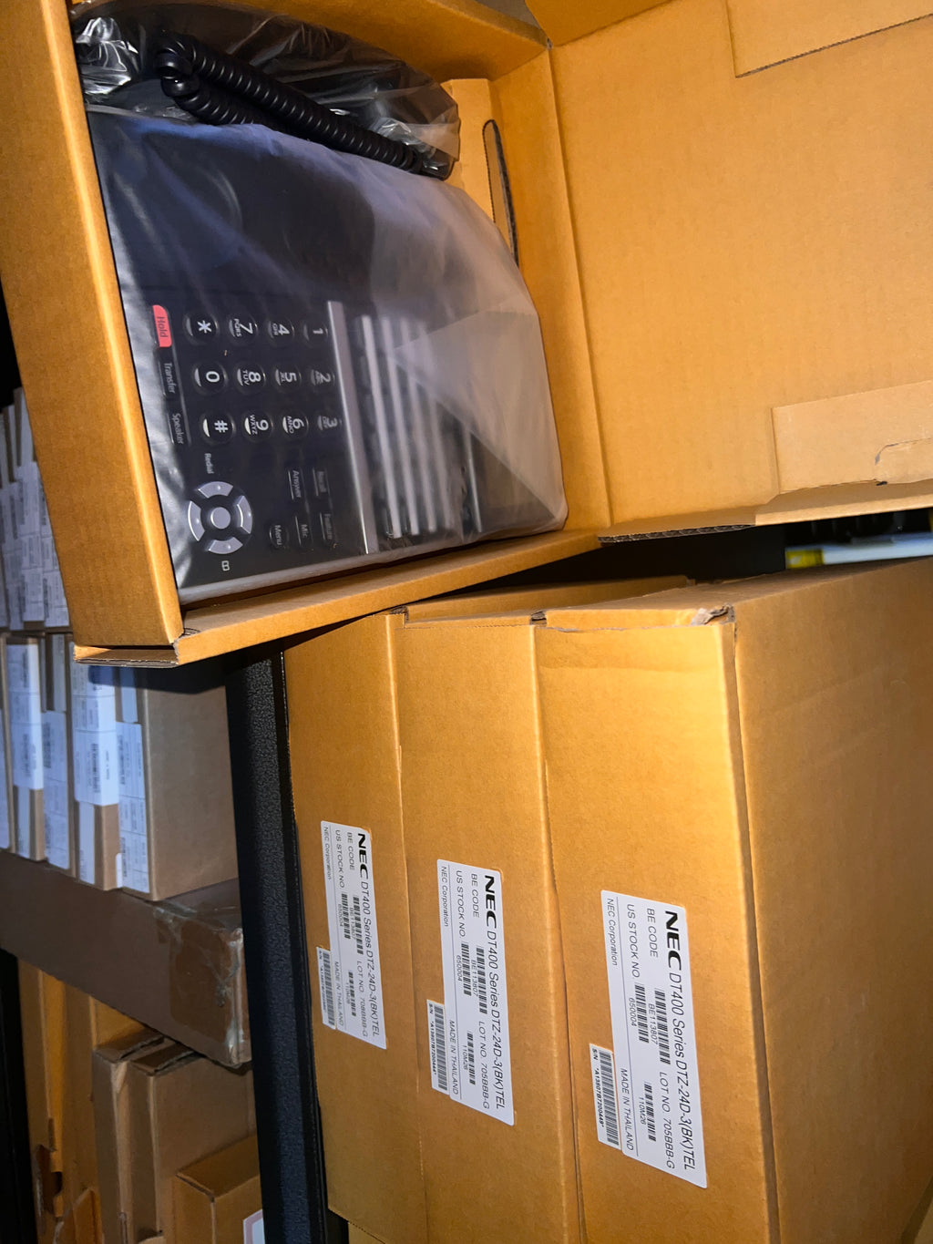NEC DT400 DTZ-24D-3(BK) Tel Lot x4 IP Phones