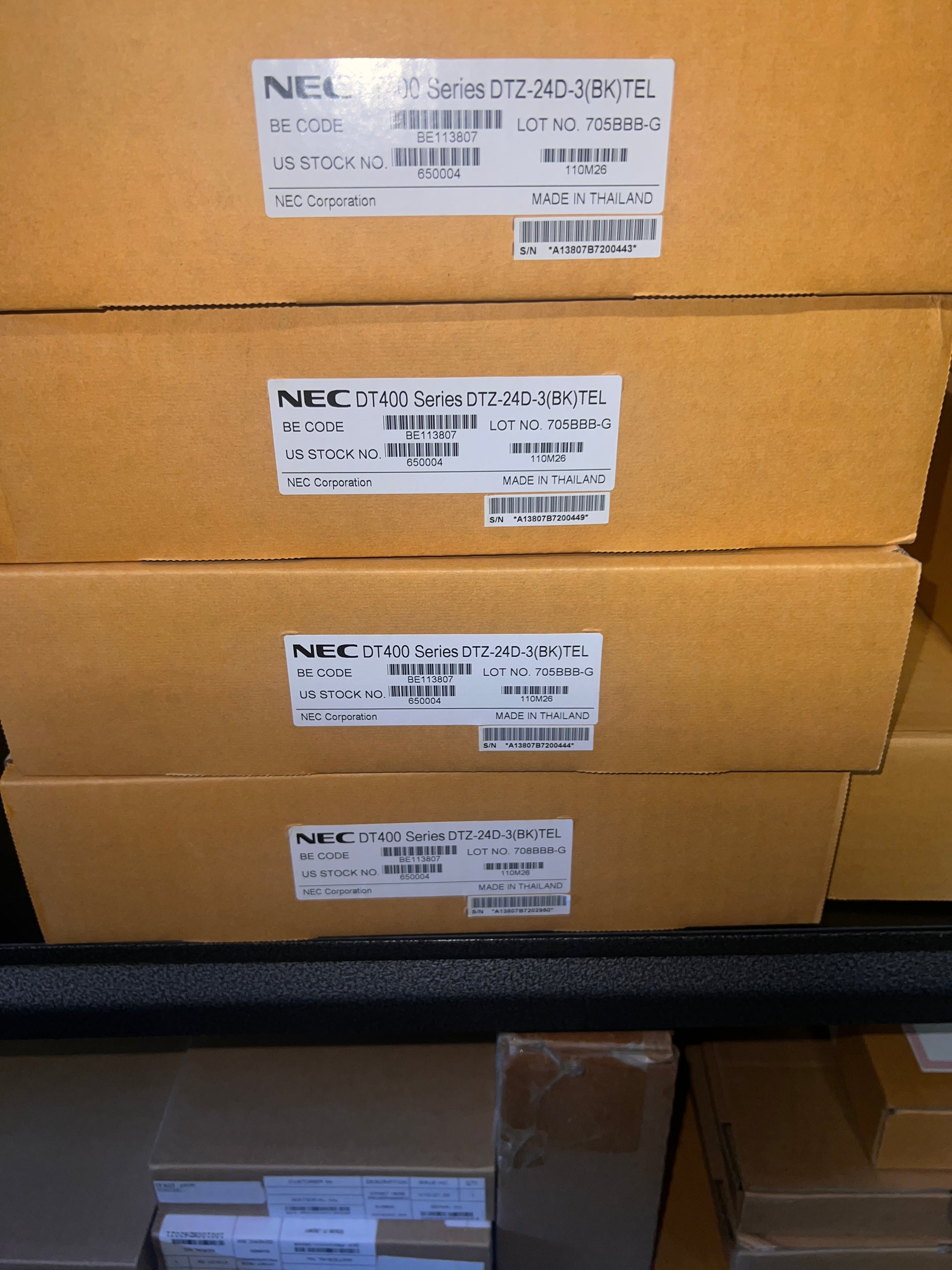 NEC DT400 DTZ-24D-3(BK) Tel Lot x4 IP Phones