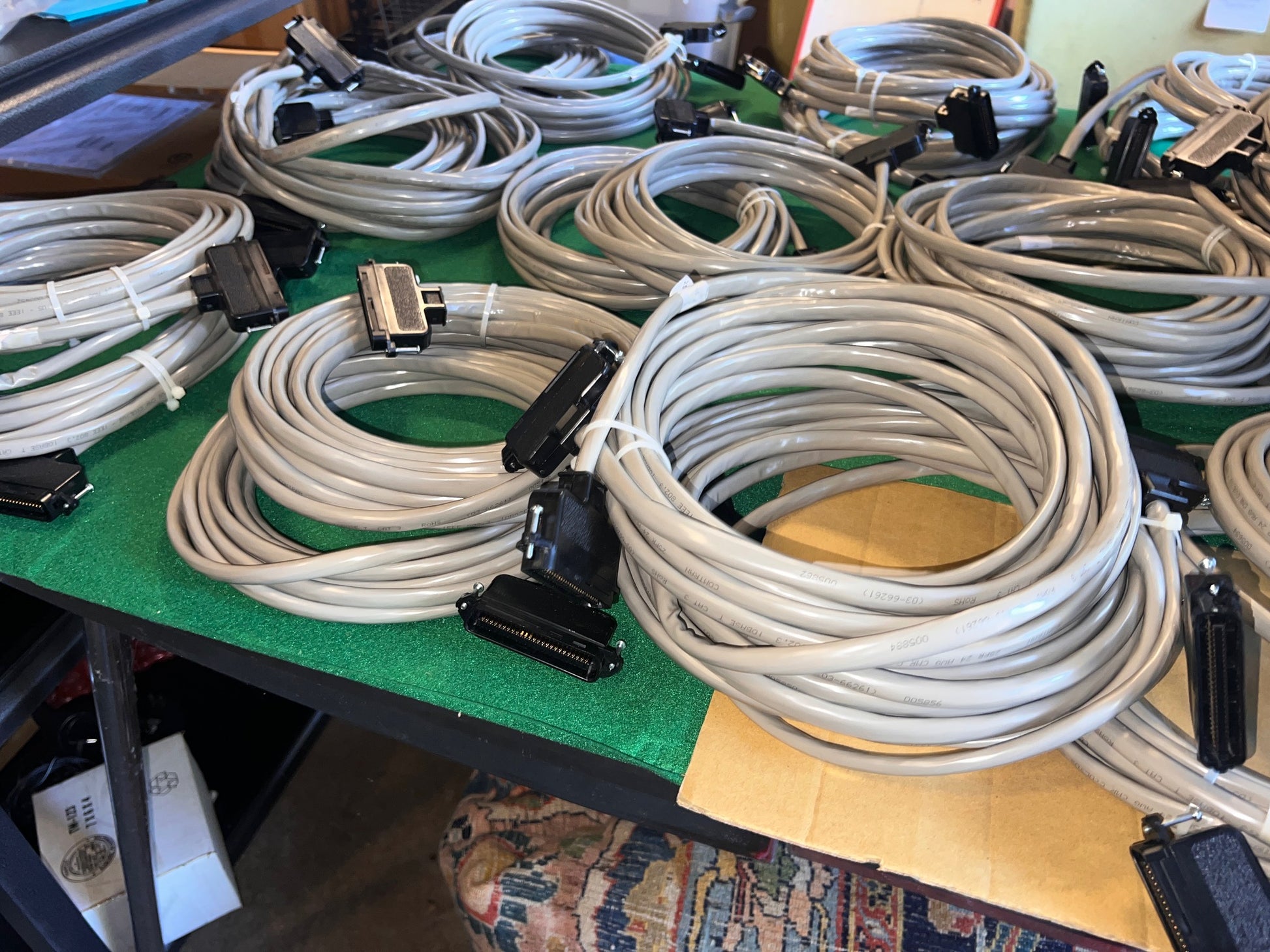 Huge bundle of 34 180 180 Male to male 25 pair cables 25ft++