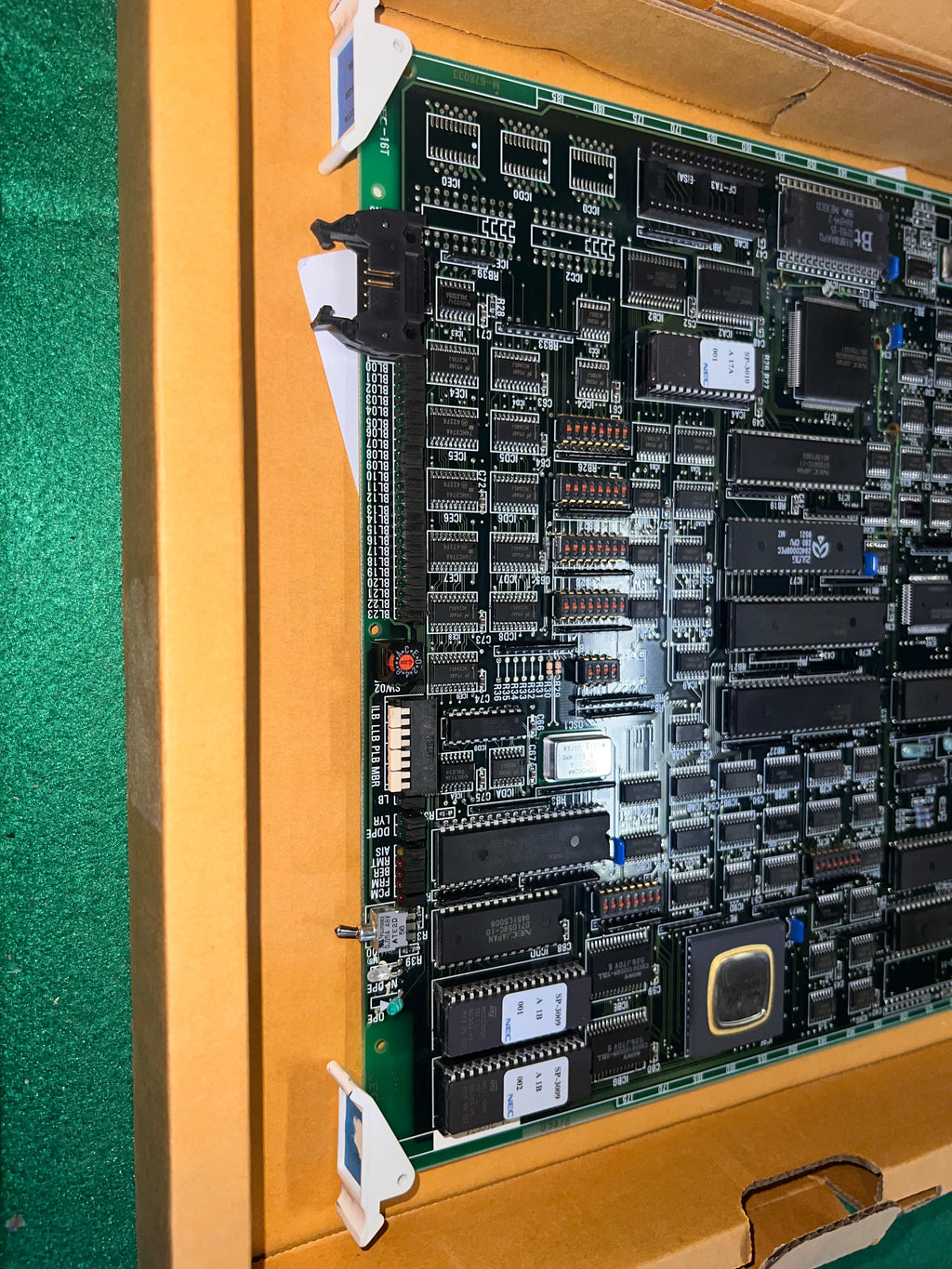 NEC NEAX 2400 IMS 200128 PA-24CCTA Circuit Card