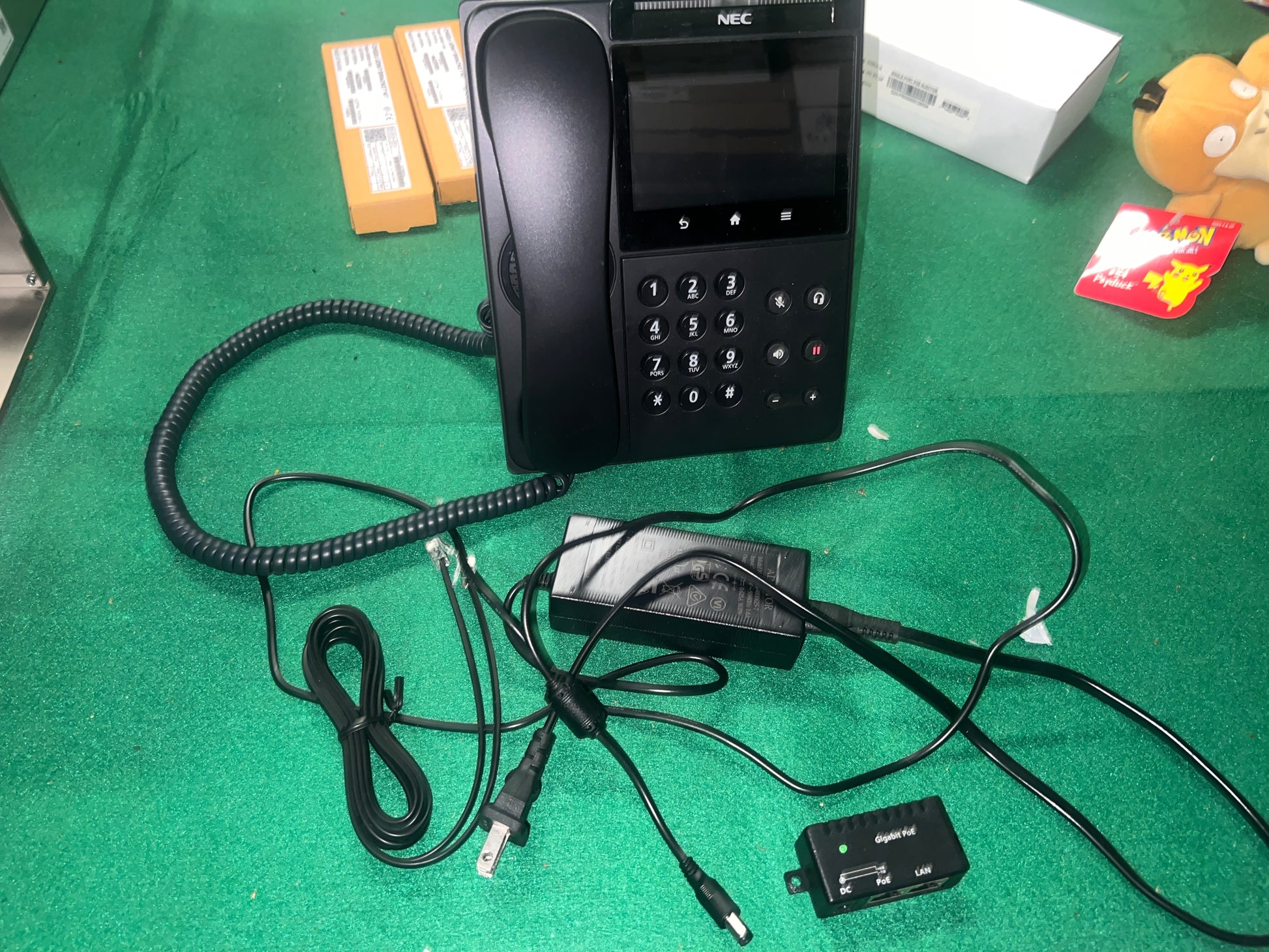 NEC DT900 ITK-32TCGS-1 BK Tel IP Phone