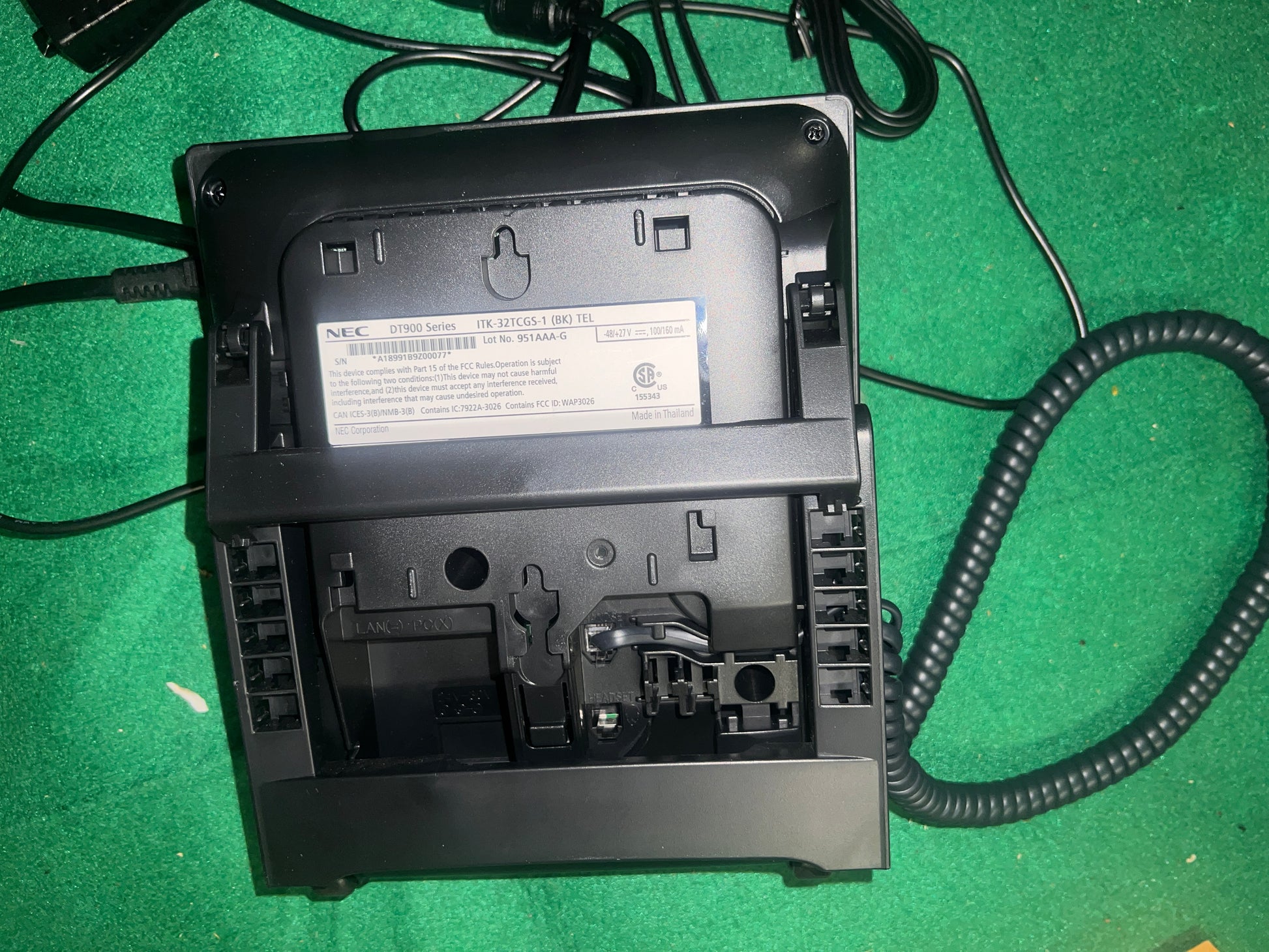 NEC DT900 ITK-32TCGS-1 BK Tel IP Phone