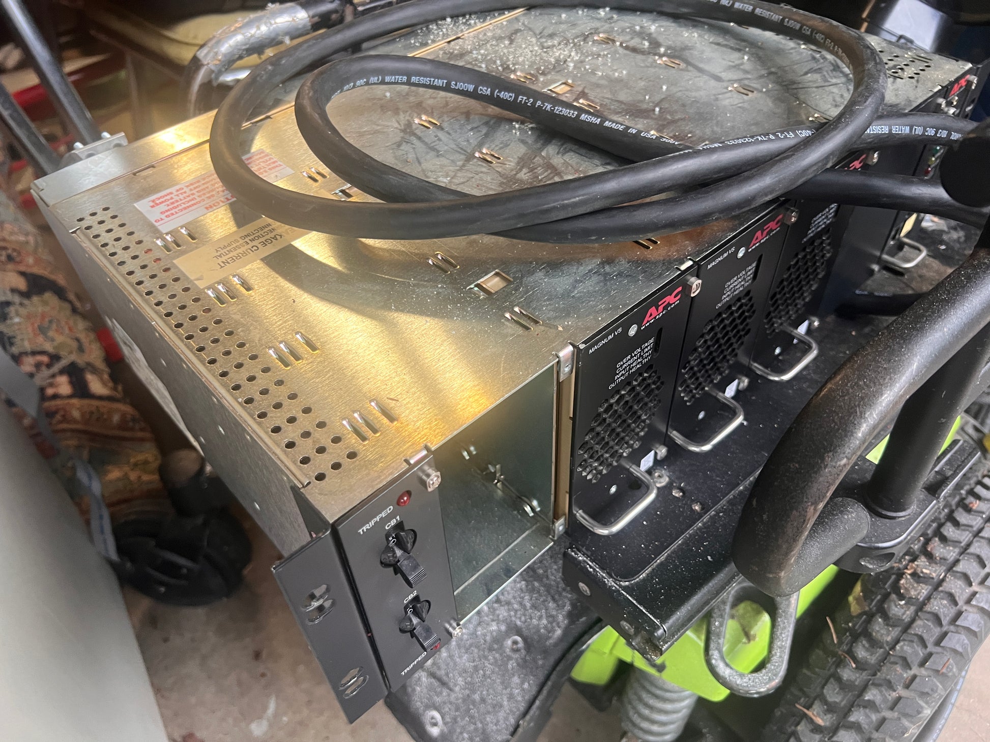 APC Magnum VS 50 W/SNMP -- 2X30A CB Distribution 54.5V