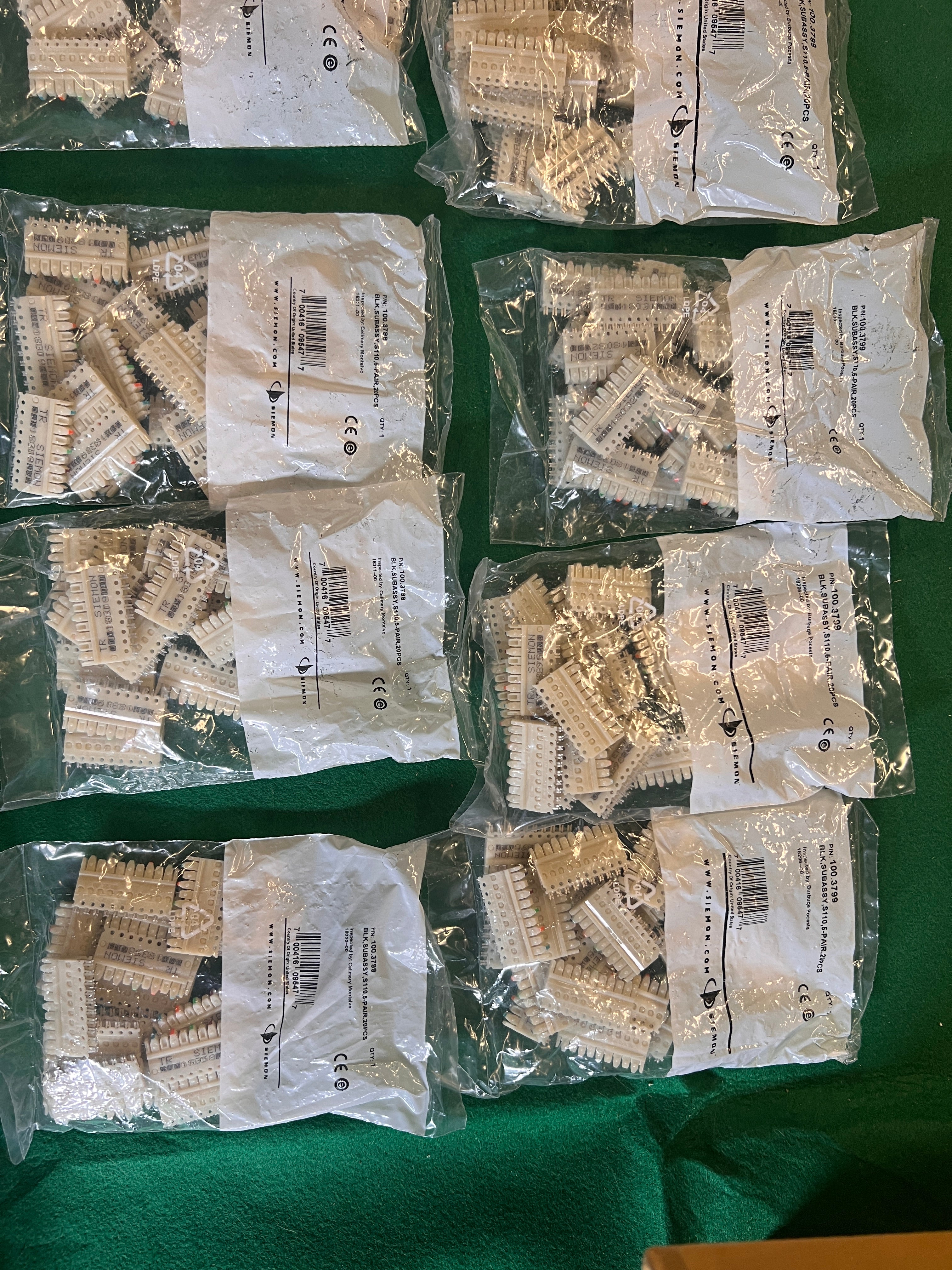 Lot of x13 Siemon Connecting Network Block Modules 100.3799 Connector New