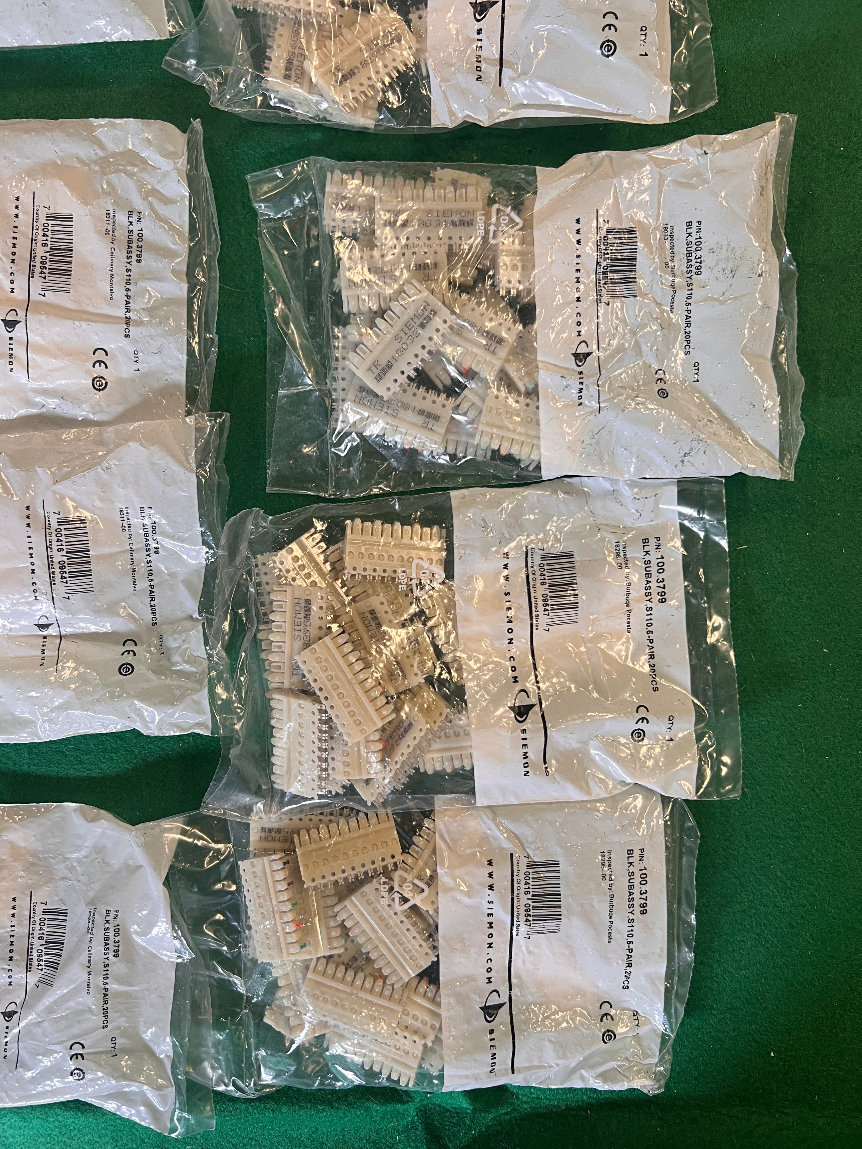 Lot of x13 Siemon Connecting Network Block Modules 100.3799 Connector New