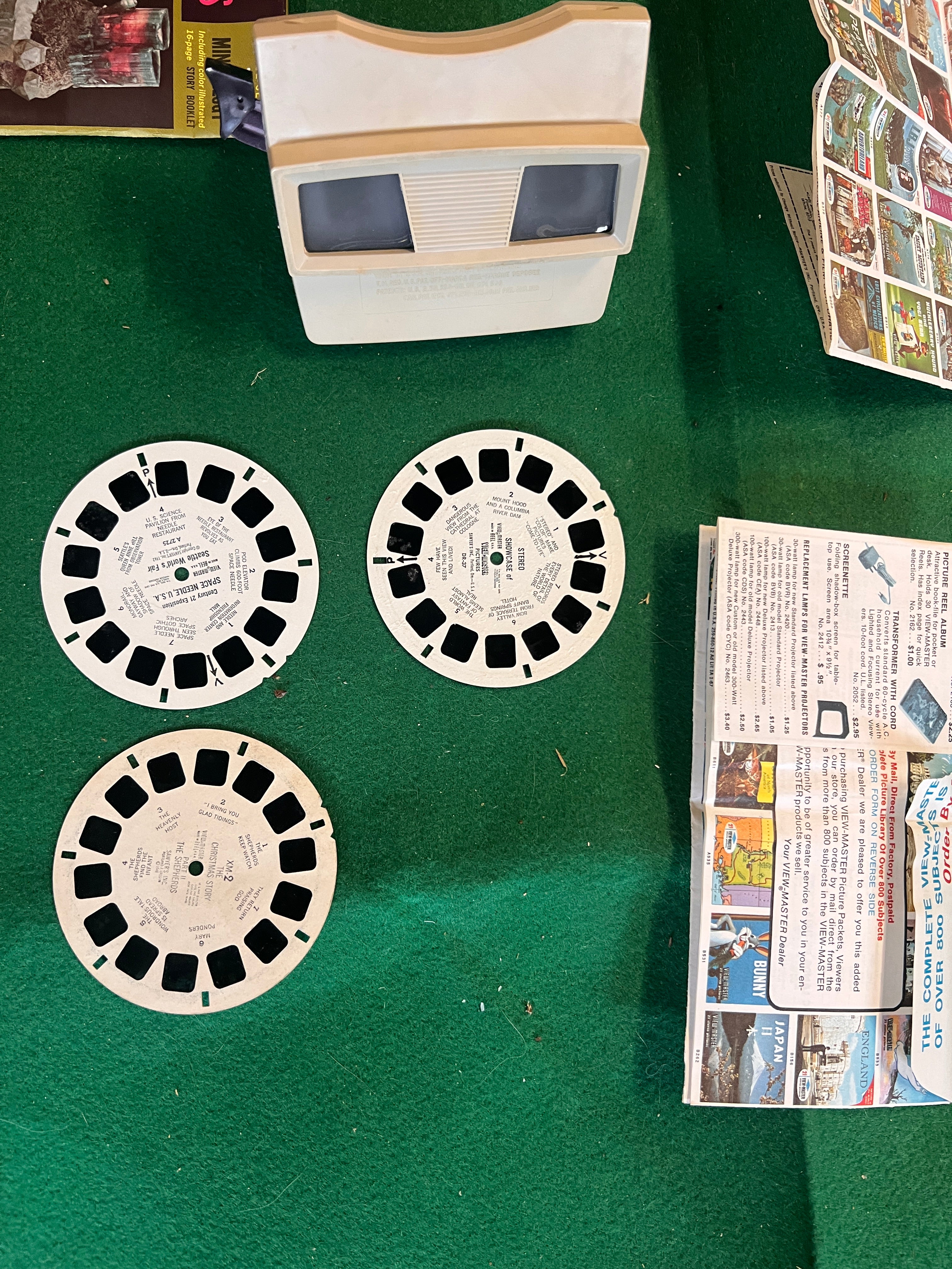 Antique GAF Viewmaster bundle with reels and original promo 1970s