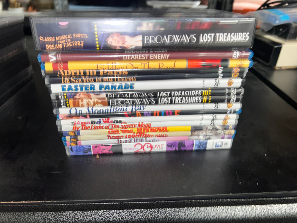 Rare vintage Movies and Musicals US DVDs 29 total!