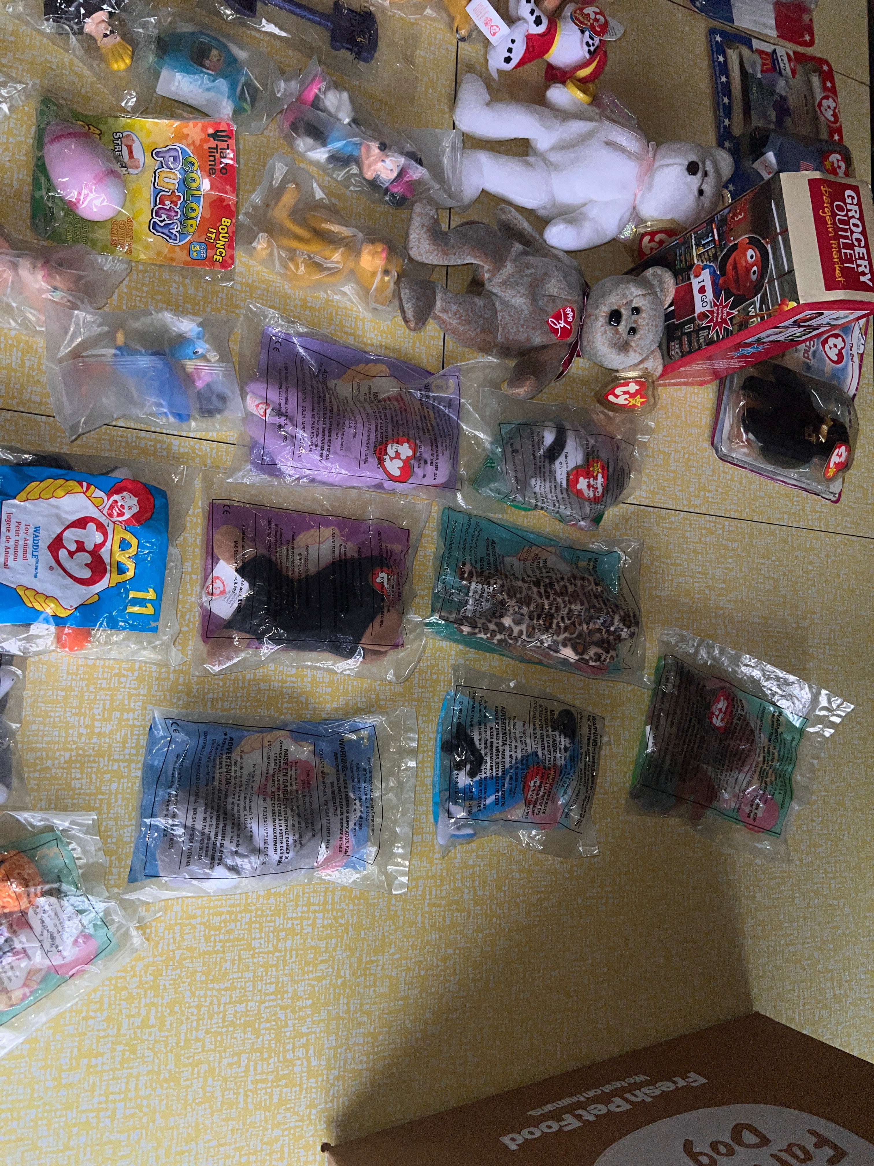 Bundle lot of Beanie Babies and Happy Meal Vintage Toys over 40+