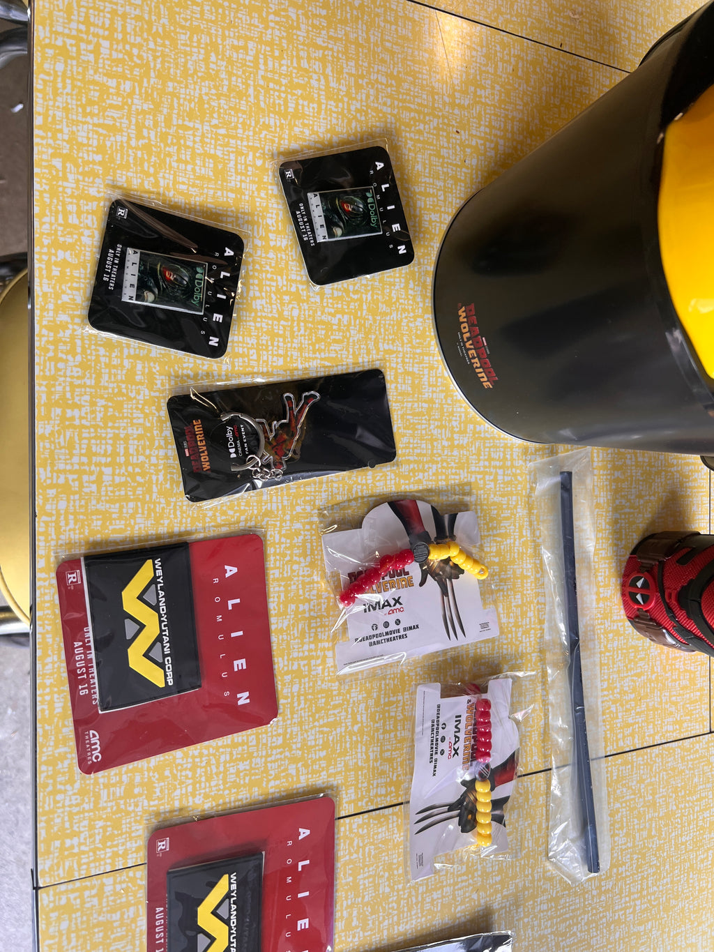 AMC Exclusive Fan Bundle Deadpool and Wolverine and Alien Romulus Items