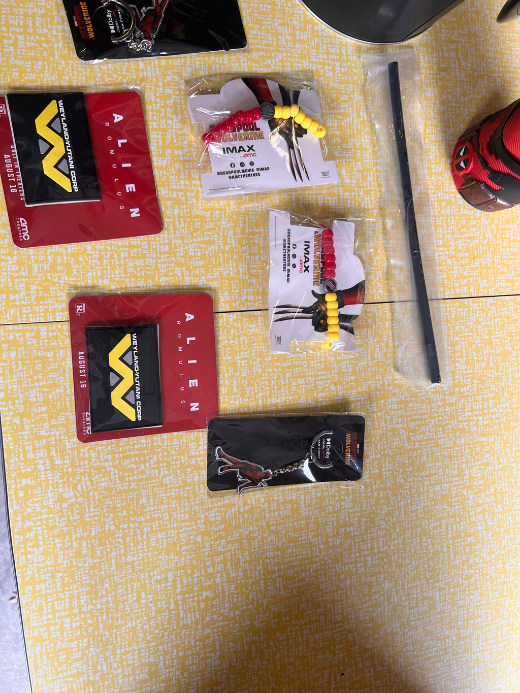 AMC Exclusive Fan Bundle Deadpool and Wolverine and Alien Romulus Items