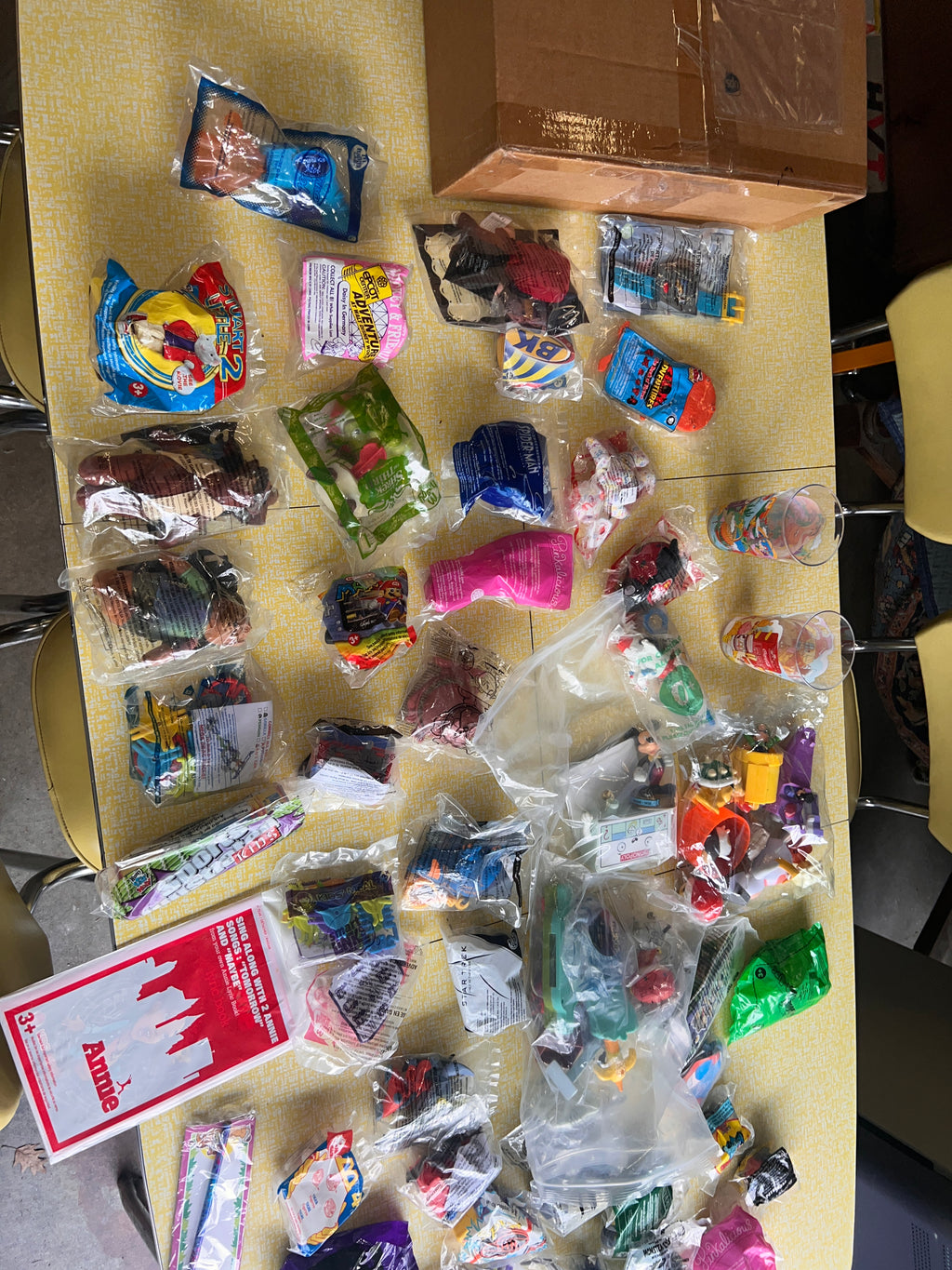 Fast food and Happy Meal Vintage Toys over 40+ Sealed and new