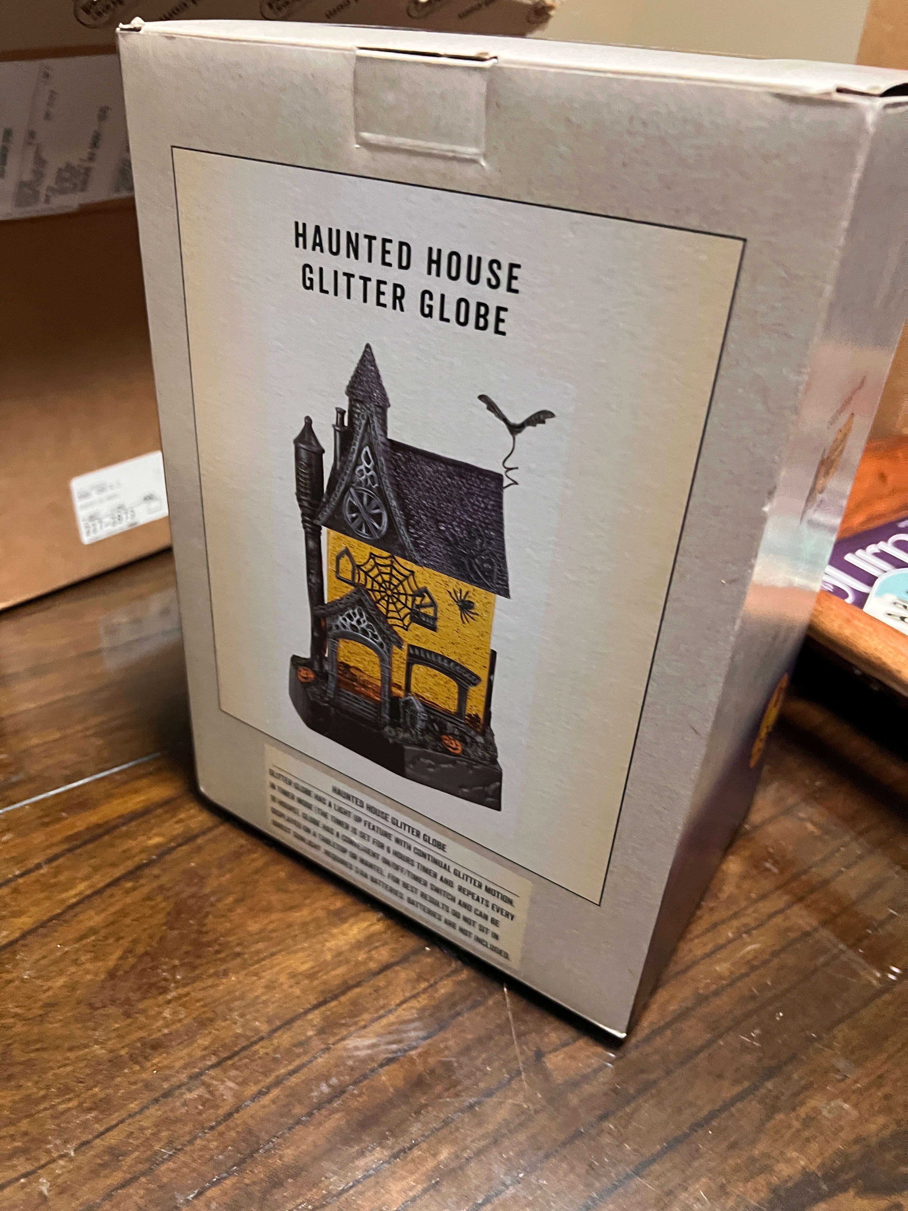 Haunted House Glitter Globe Cracker Barrel Halloween BRAND NEW - FAST SHIPPING