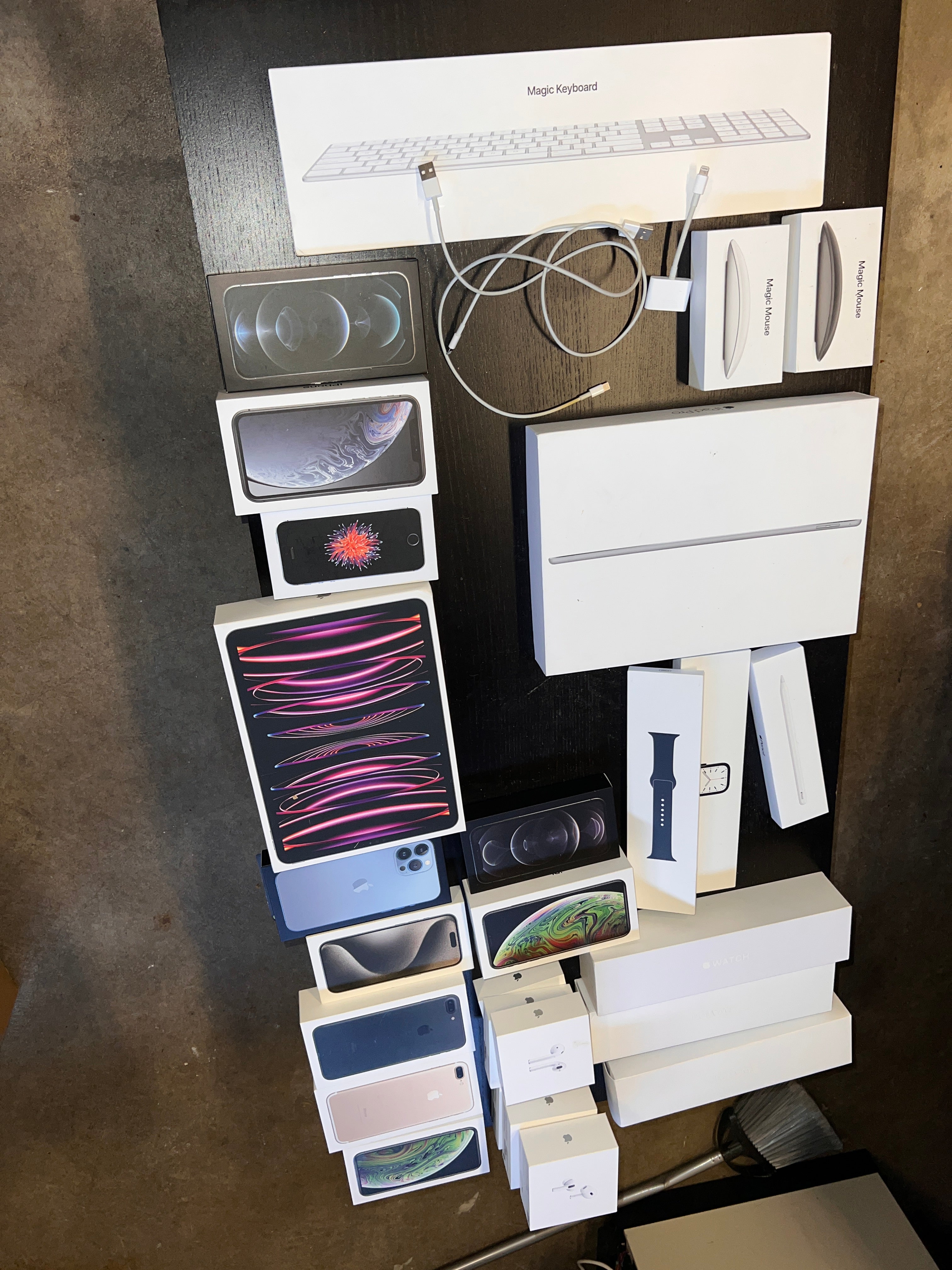 Bundle lot of Apple Product Boxes Huge lot Apple watch iphone ipad pencil mouse