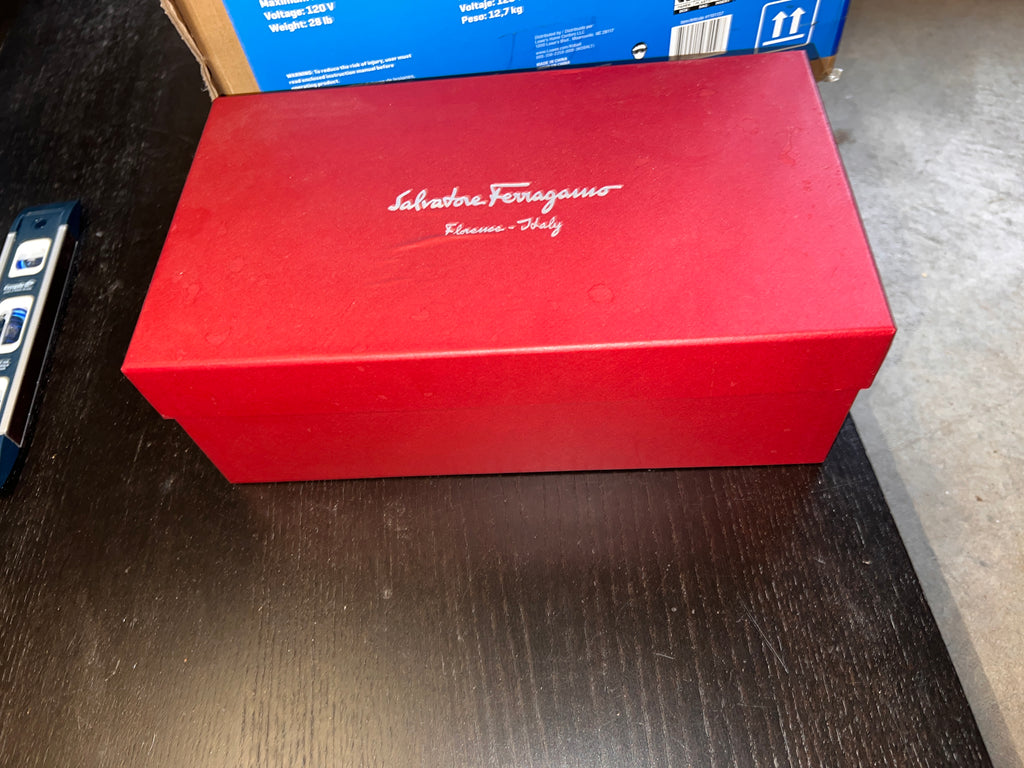 Size 6 1/2 B Salvatore Ferragamo Pimpa 9cm Black Heels