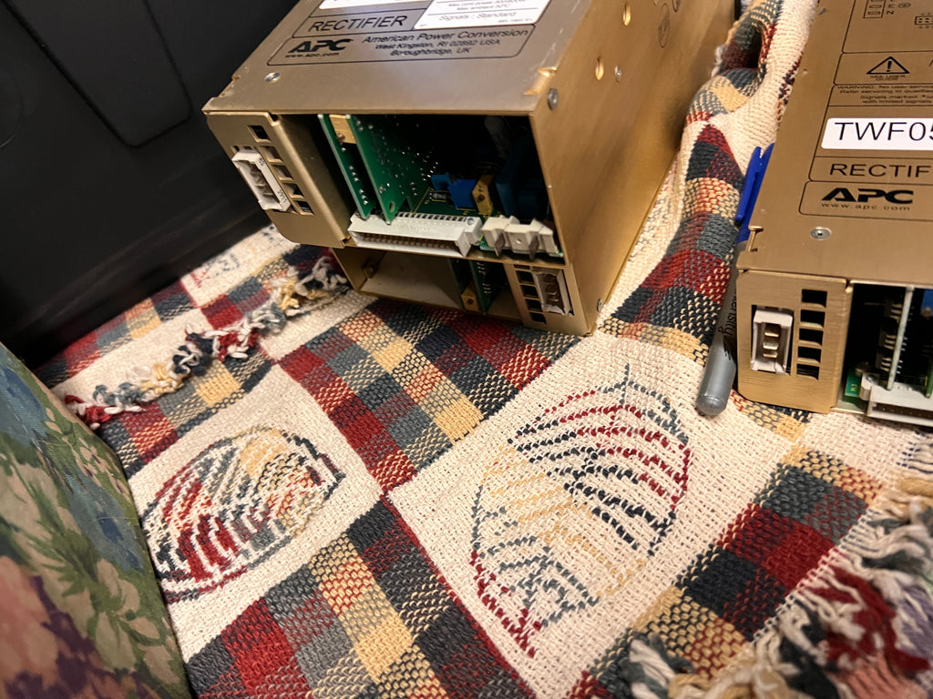 APC MAGNUM VS TWF0500 54.5VDC 500/600W RECTIFIER MODULE 1TWF0500H54B