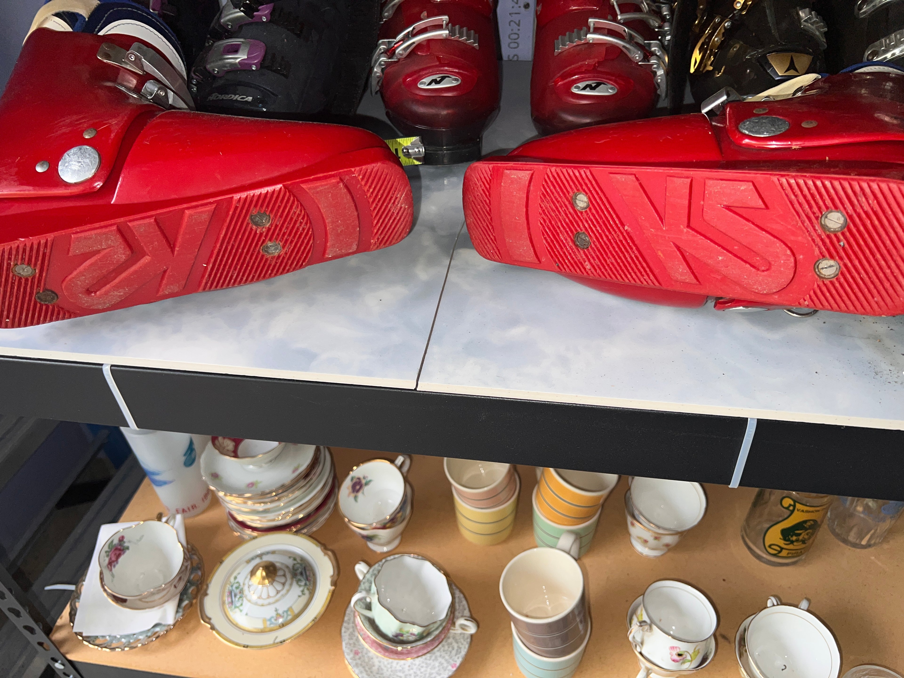 K2 Ski Boots Vintage Men’s - Size 10-11 Good condition