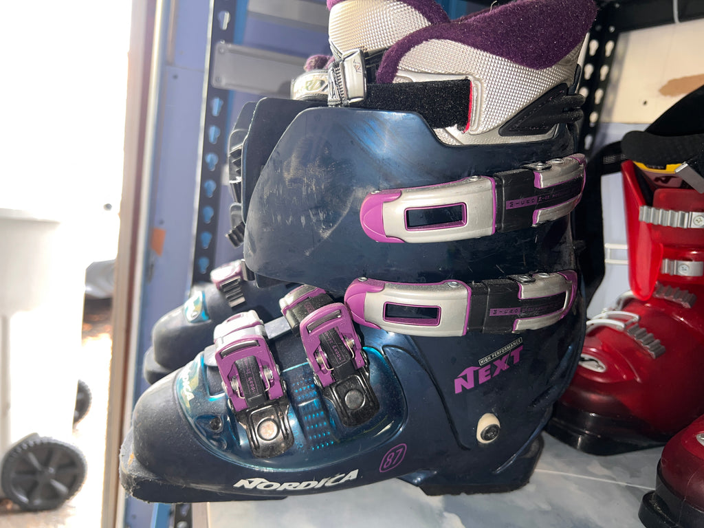 Nordica Reactive Women’s Ski Boots Mondo 25.0–25.5 (US 8–8.5) 4 Buckle – Black/Purple