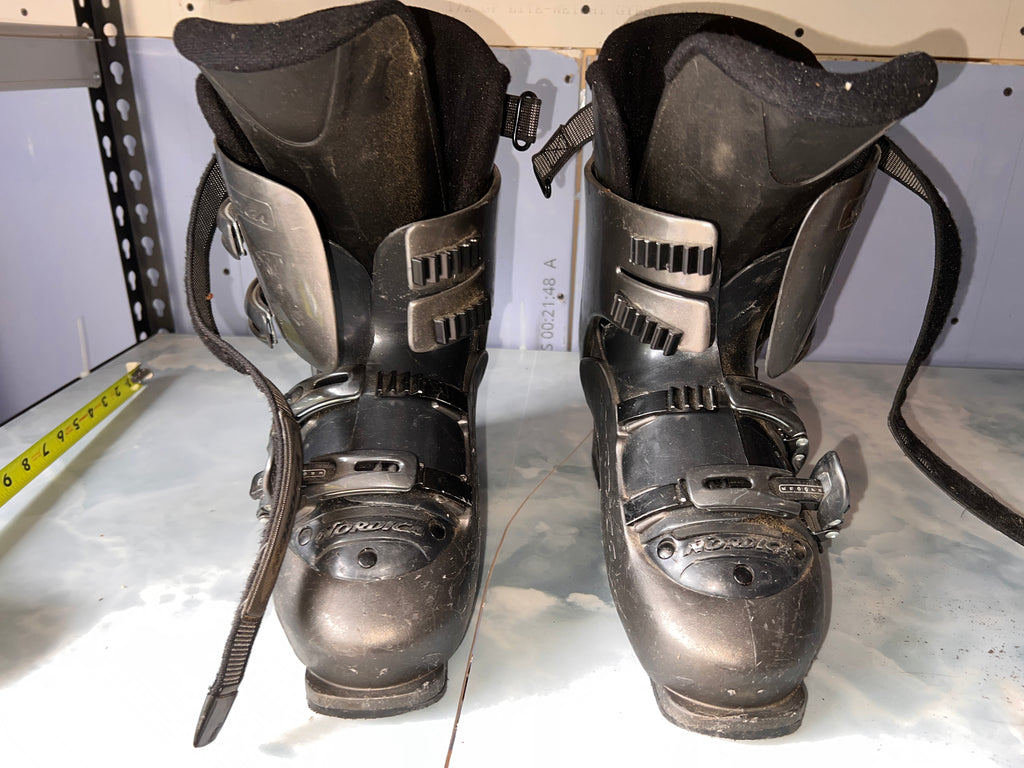 Nordica Ski Boots Mondo 30.5–31.0 (US Men’s 12.5–13) – Black