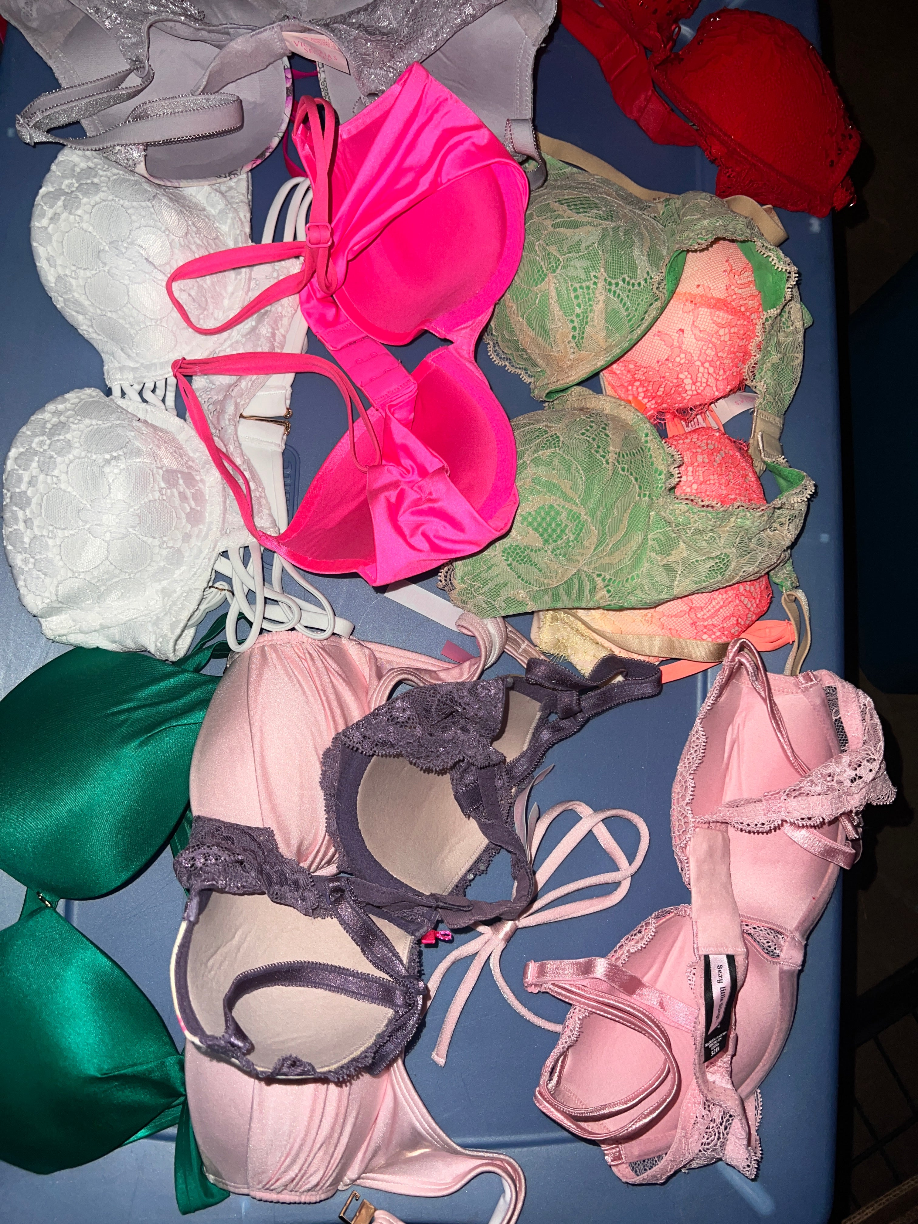 Huge lot of Victoria's Secret Bras 26 total 32 B Size
