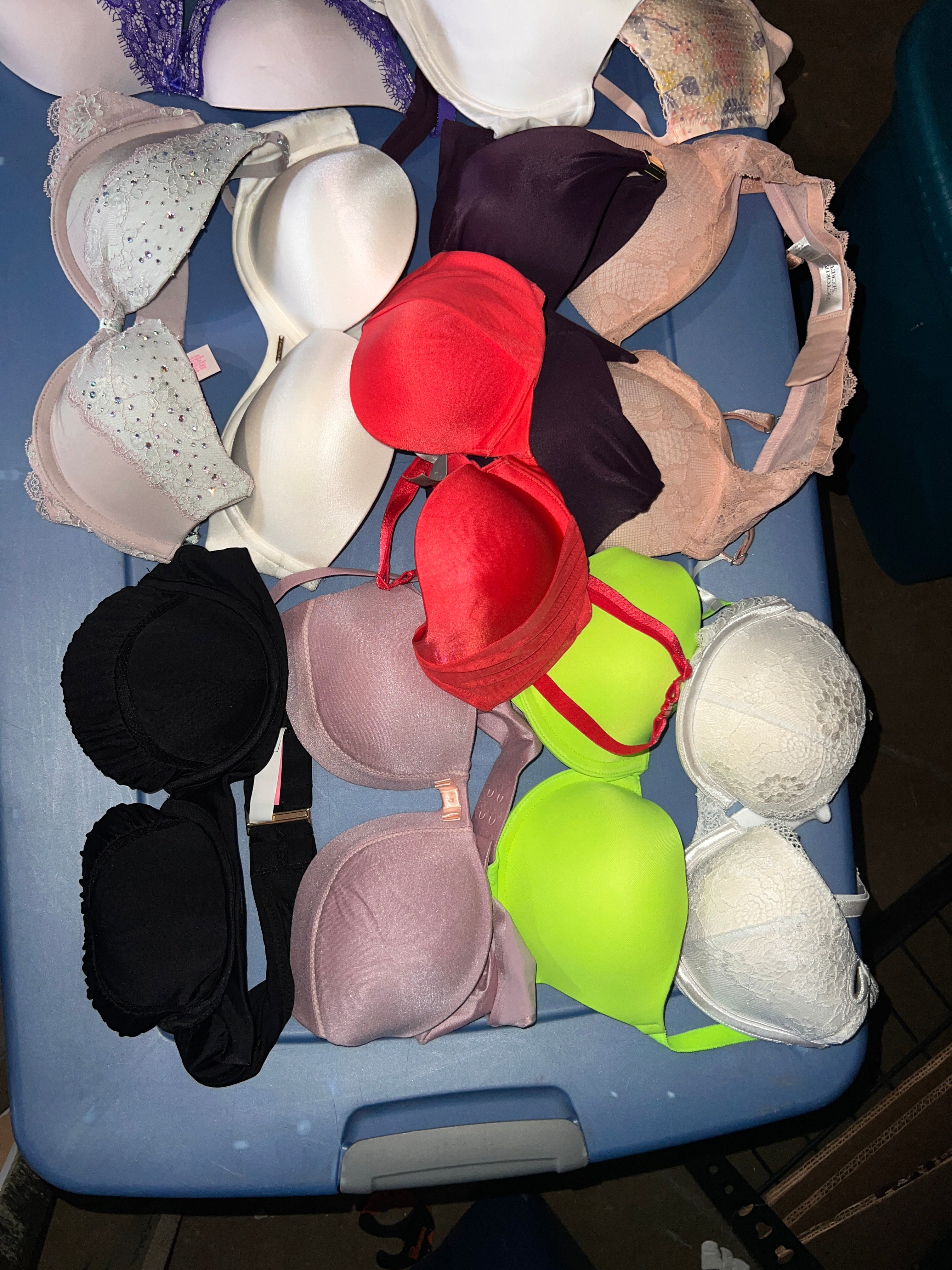 Huge lot of Victoria's Secret Bras 26 total 32 B Size
