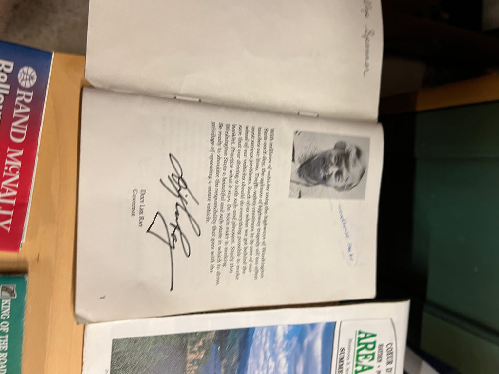 Vintage travel AAA maps and Tourist Pamphlets for Washington