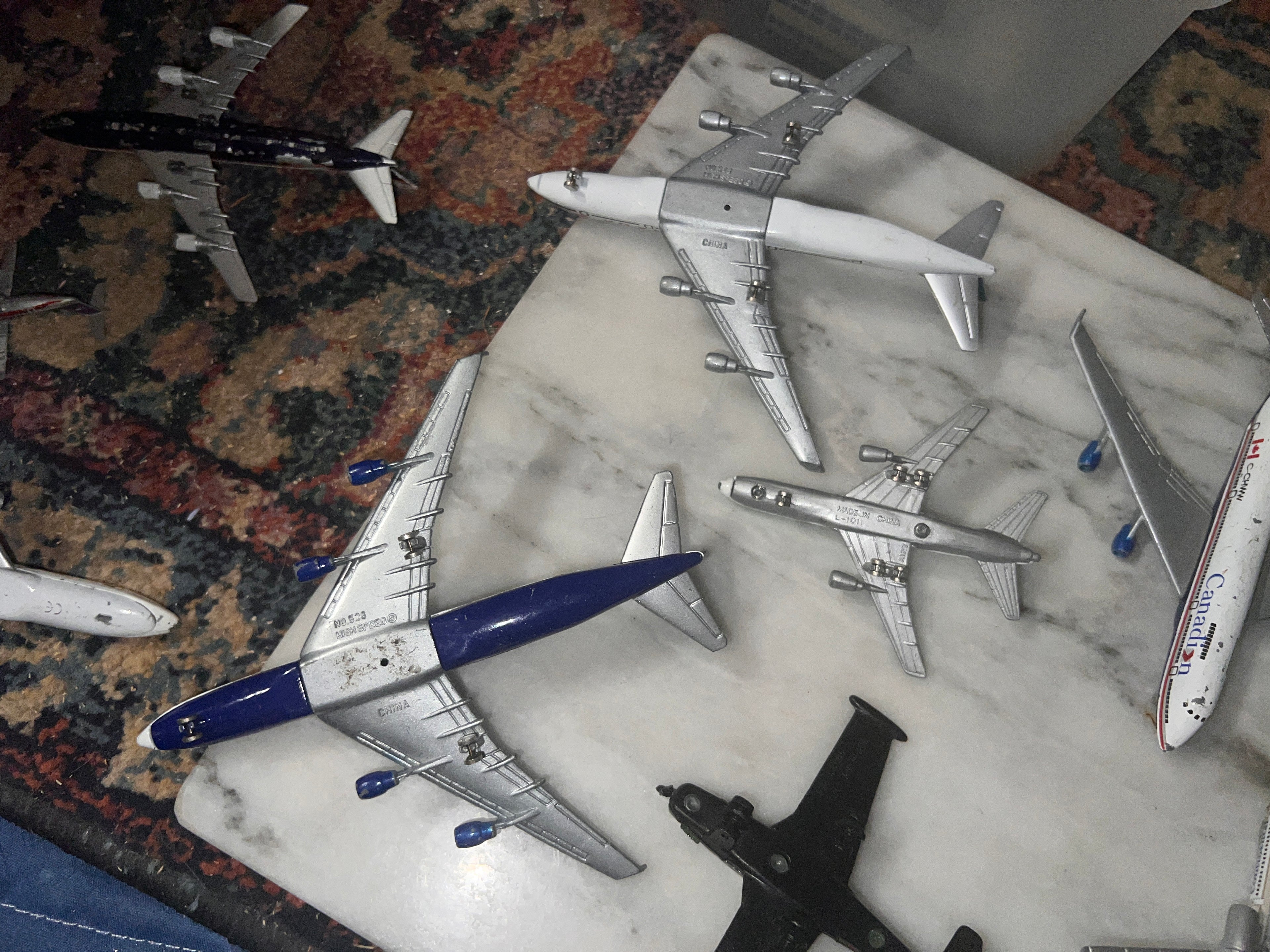 Bundle of assorted model airplanes 1:600 schabak and more